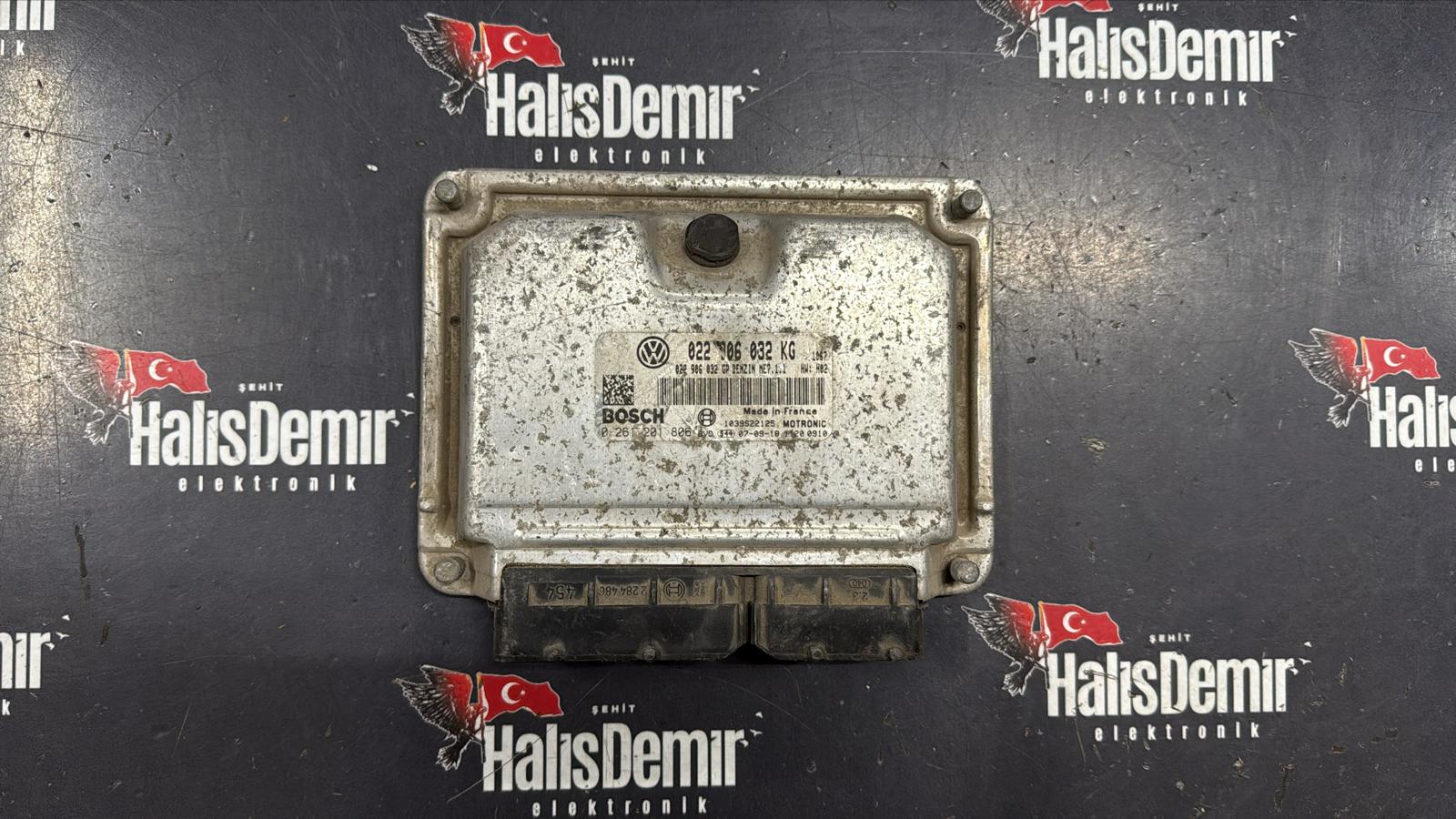 022906032KG 0261201806 VW GOLF KONTROL ÜNİTESİ