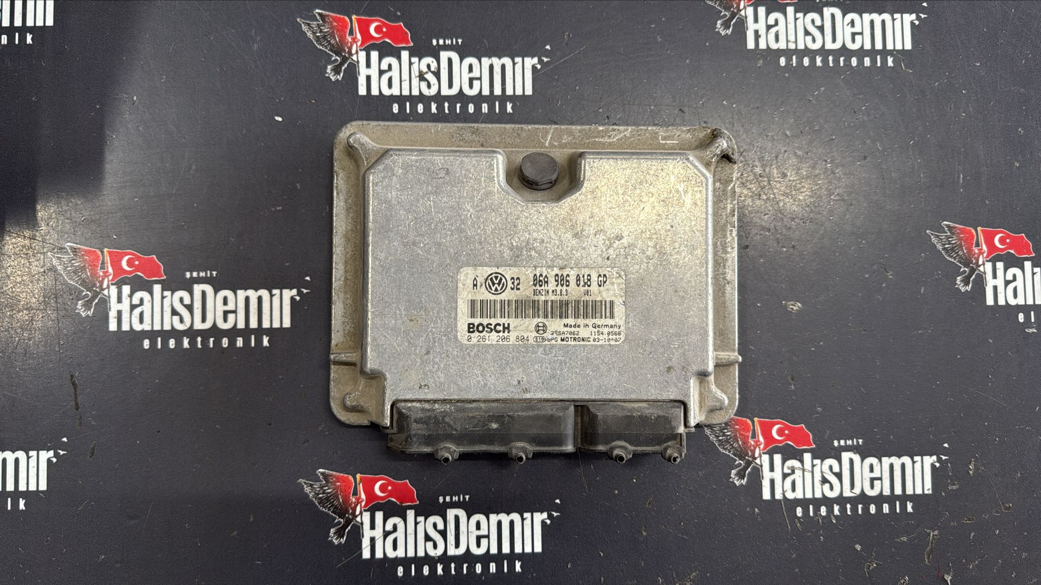 0261206804 06A906018GP M3.8.3 VW Bora Motor Beyni