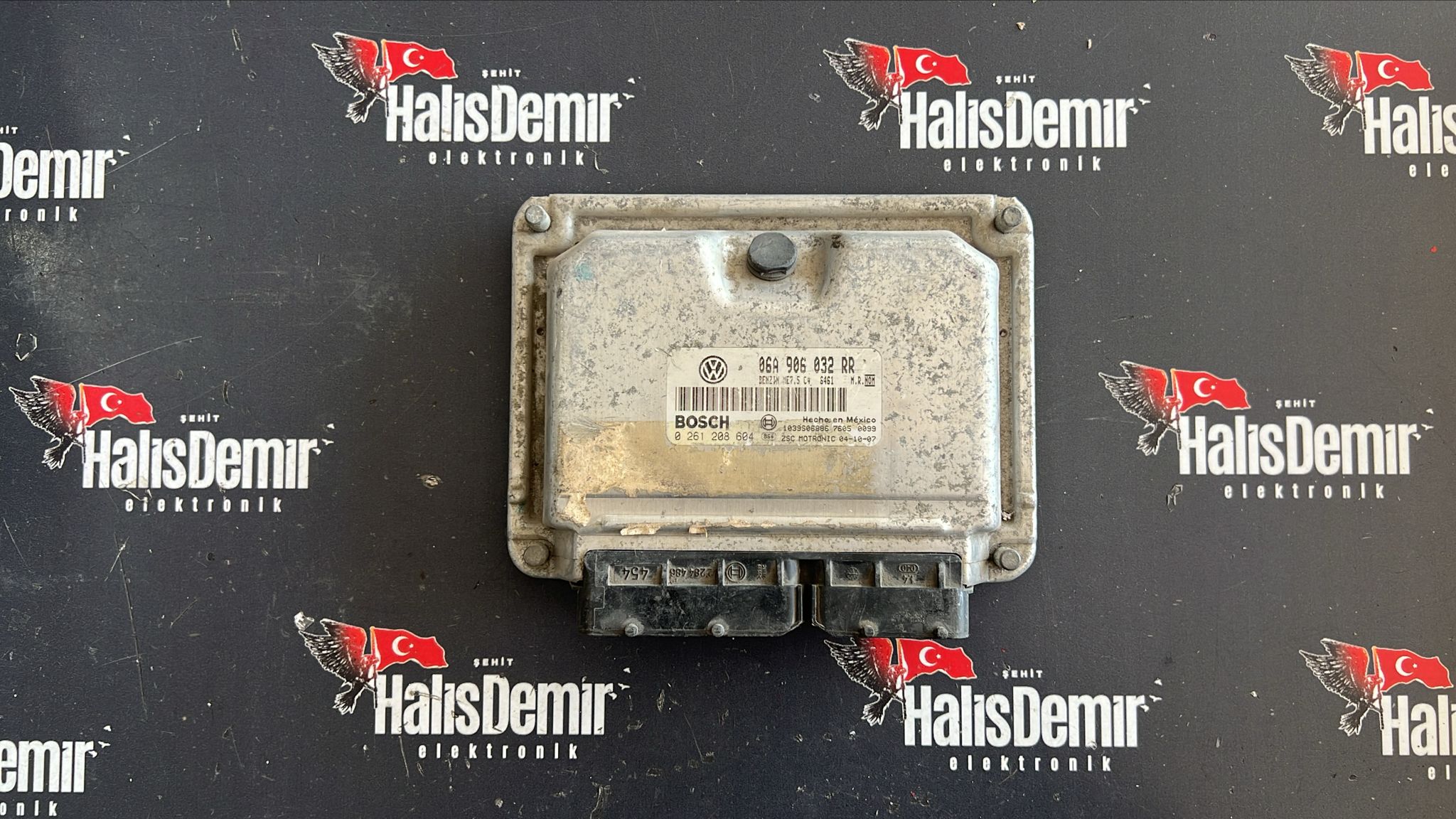 0261208604 06A906032RR AUDİ A4 MOTOR BEYNİ