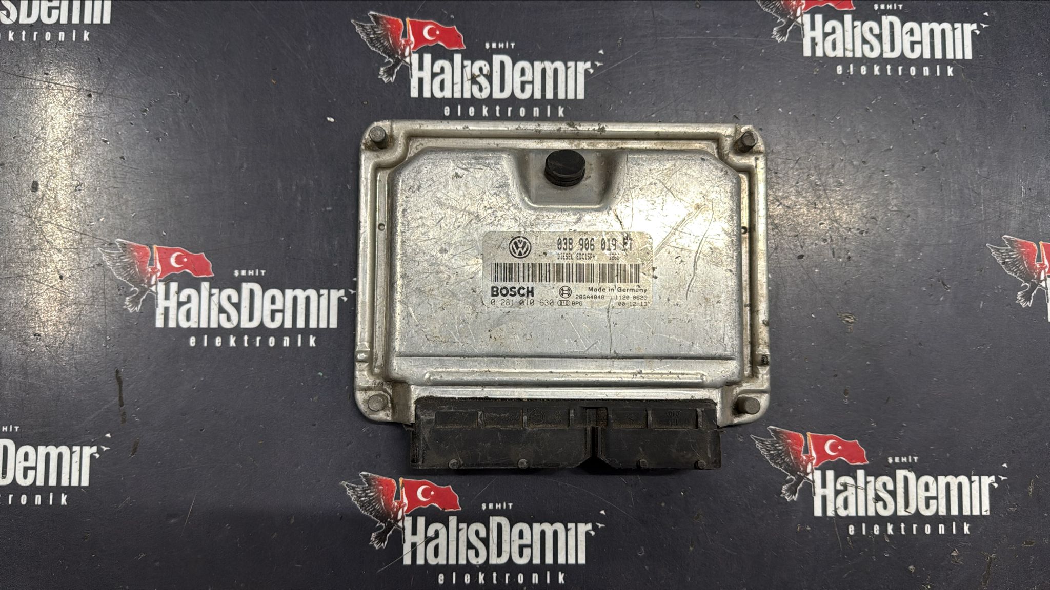 038906019ET Volkswagen Golf Passat Motor Beyni EDC15P