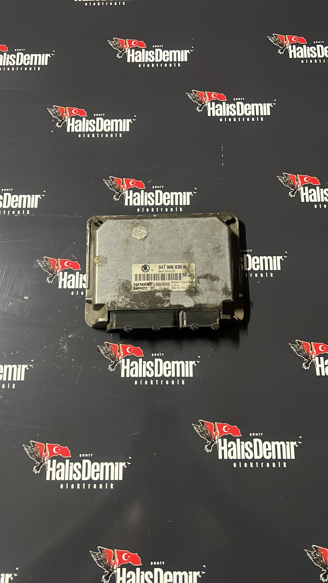 047906030n 047906030 n SKODA FELİCİA MOTOR BEYNİ 047906030N 50KW 5WP4329 SİMOS2.3D