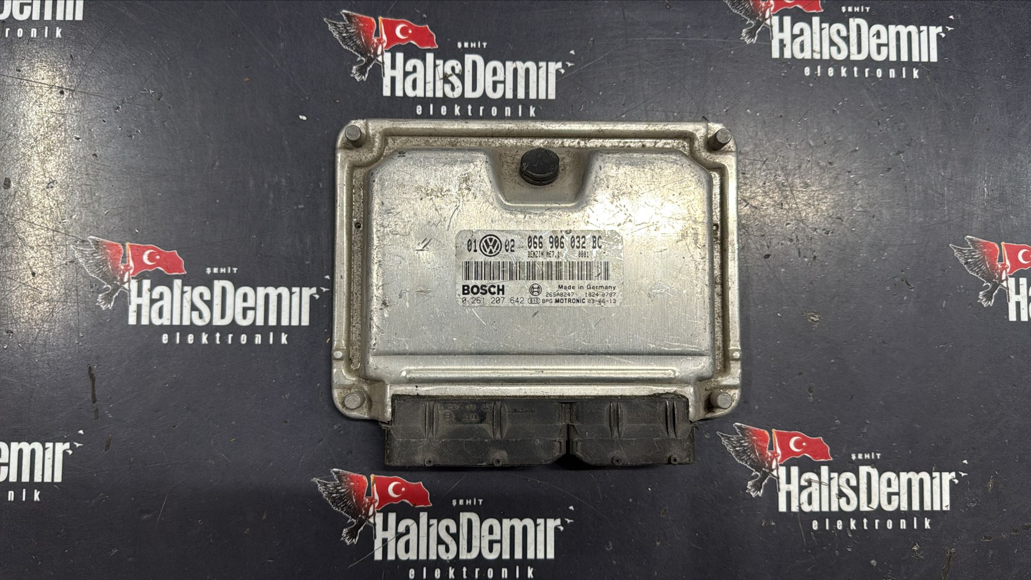 066906032BC PASSAT B5.5 MOTOR BEYNİ ME7.1