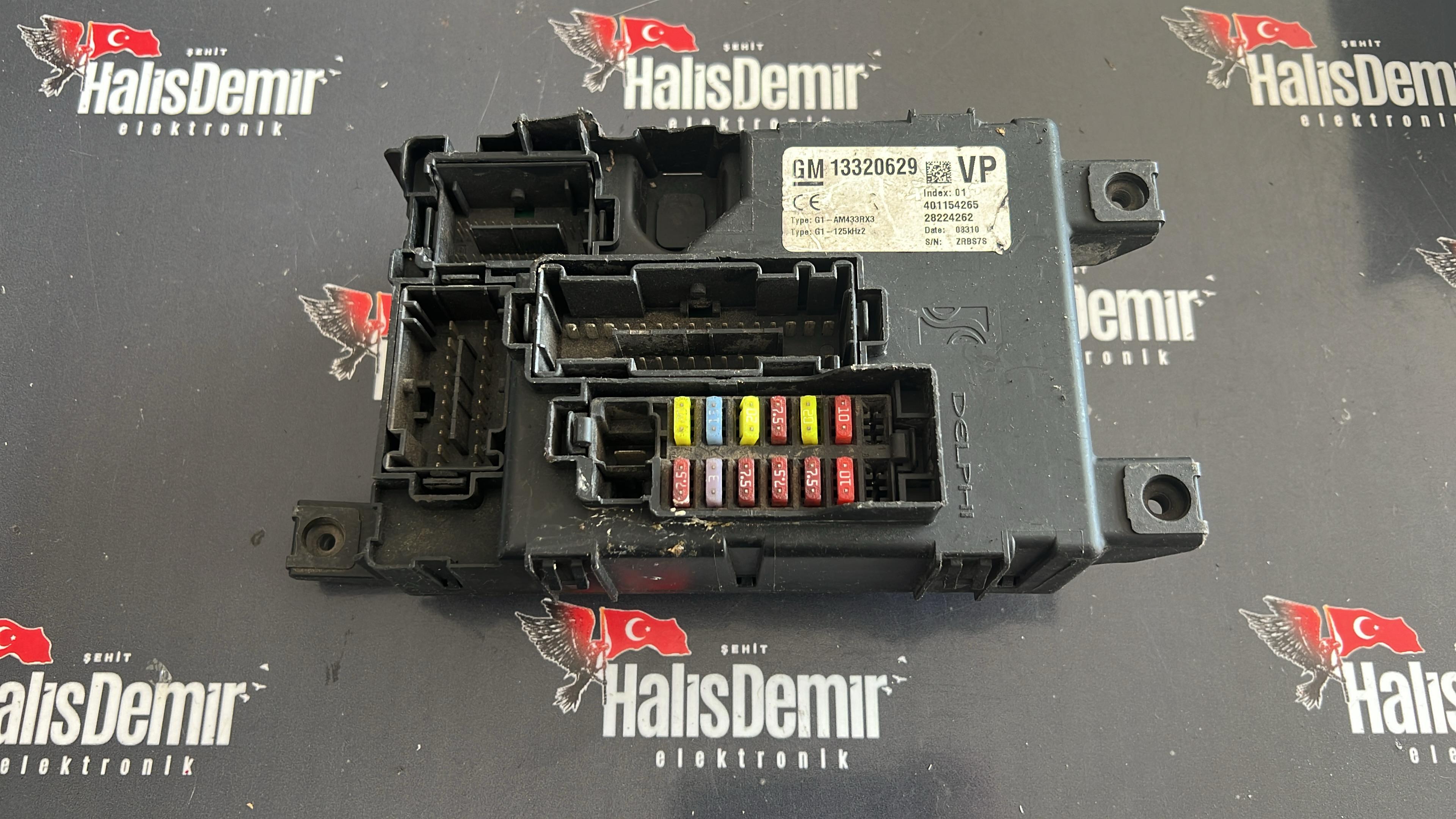 13320629 VP OPEL CORSA D SİGORTA KUTUSU