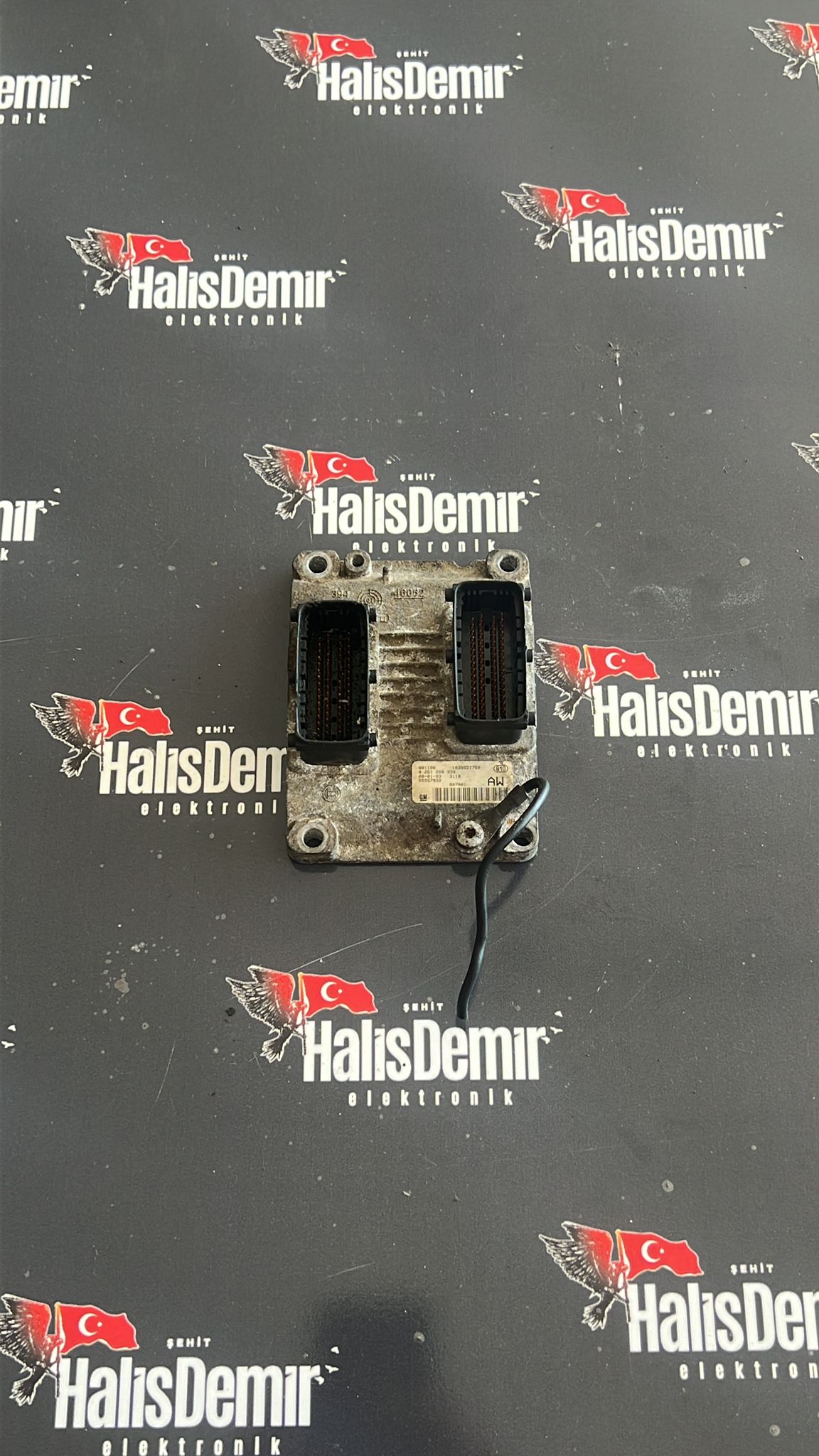 2013 OPEL CORSA MOTOR ECU 1039S21768, 55557932 0261208939 veya 789114