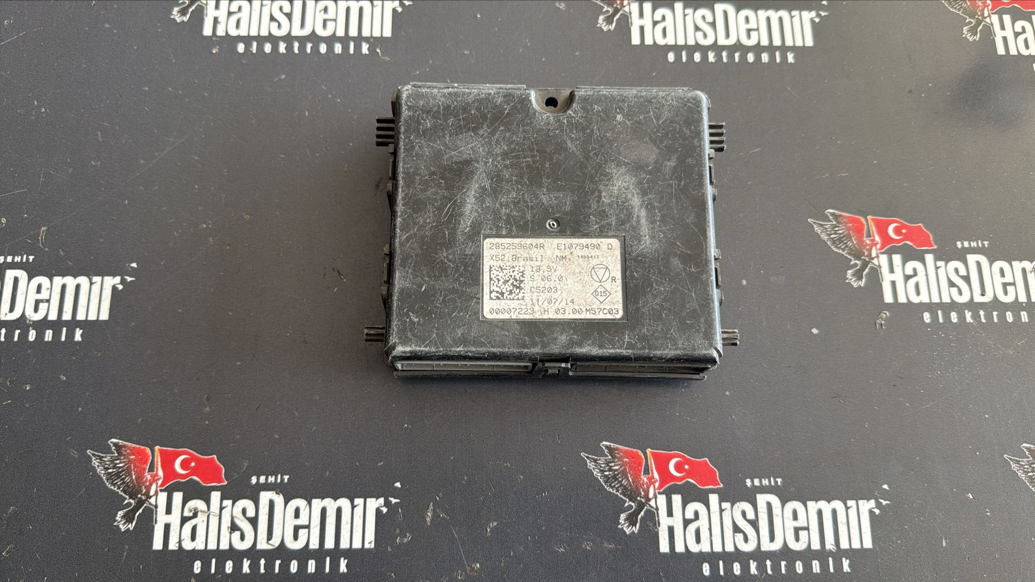 285259604R RENAULT CLİO KLİMA BEYİNİ E1079490