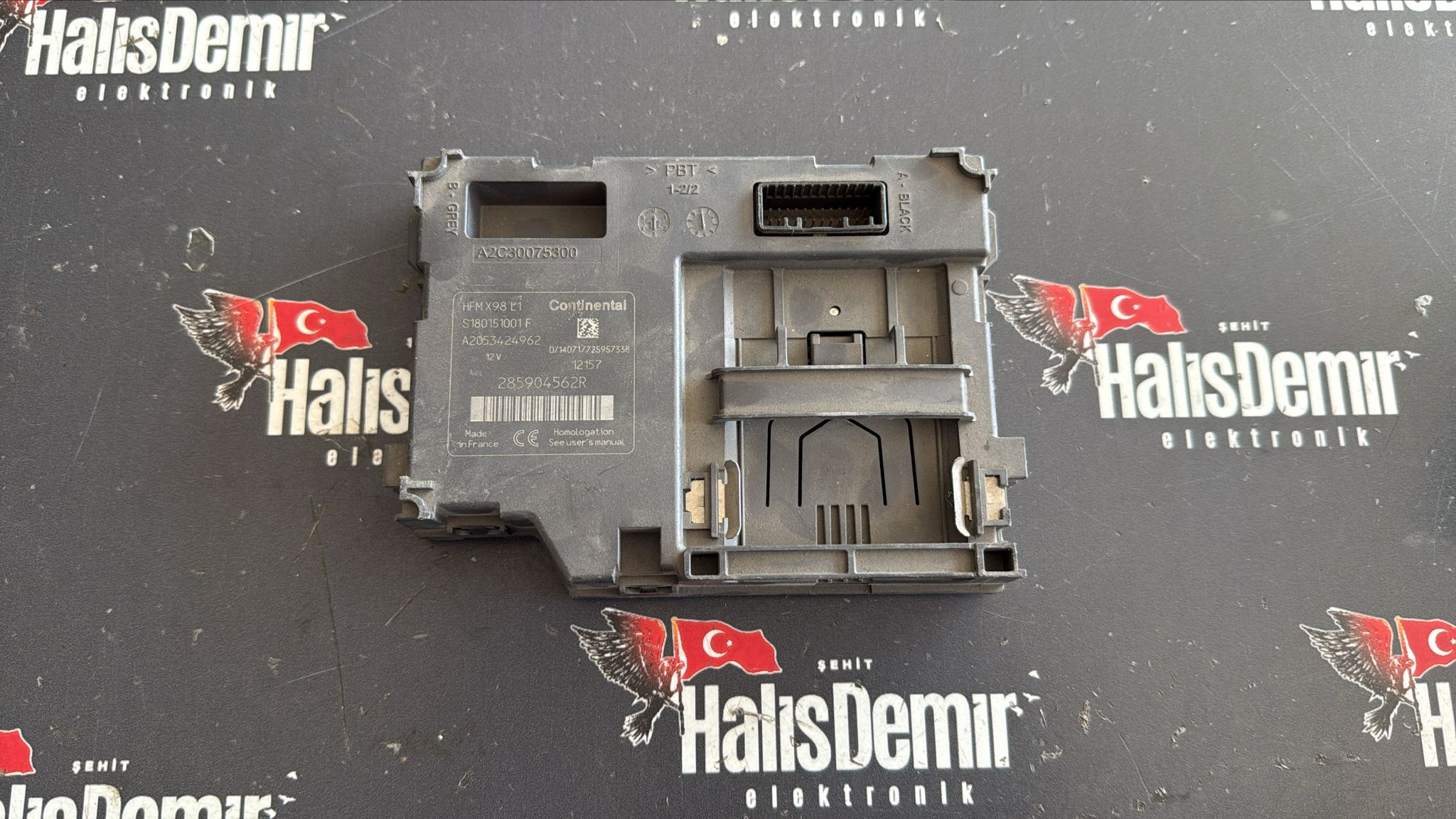 285904562R CLİO 4 KART OKUYUCU 