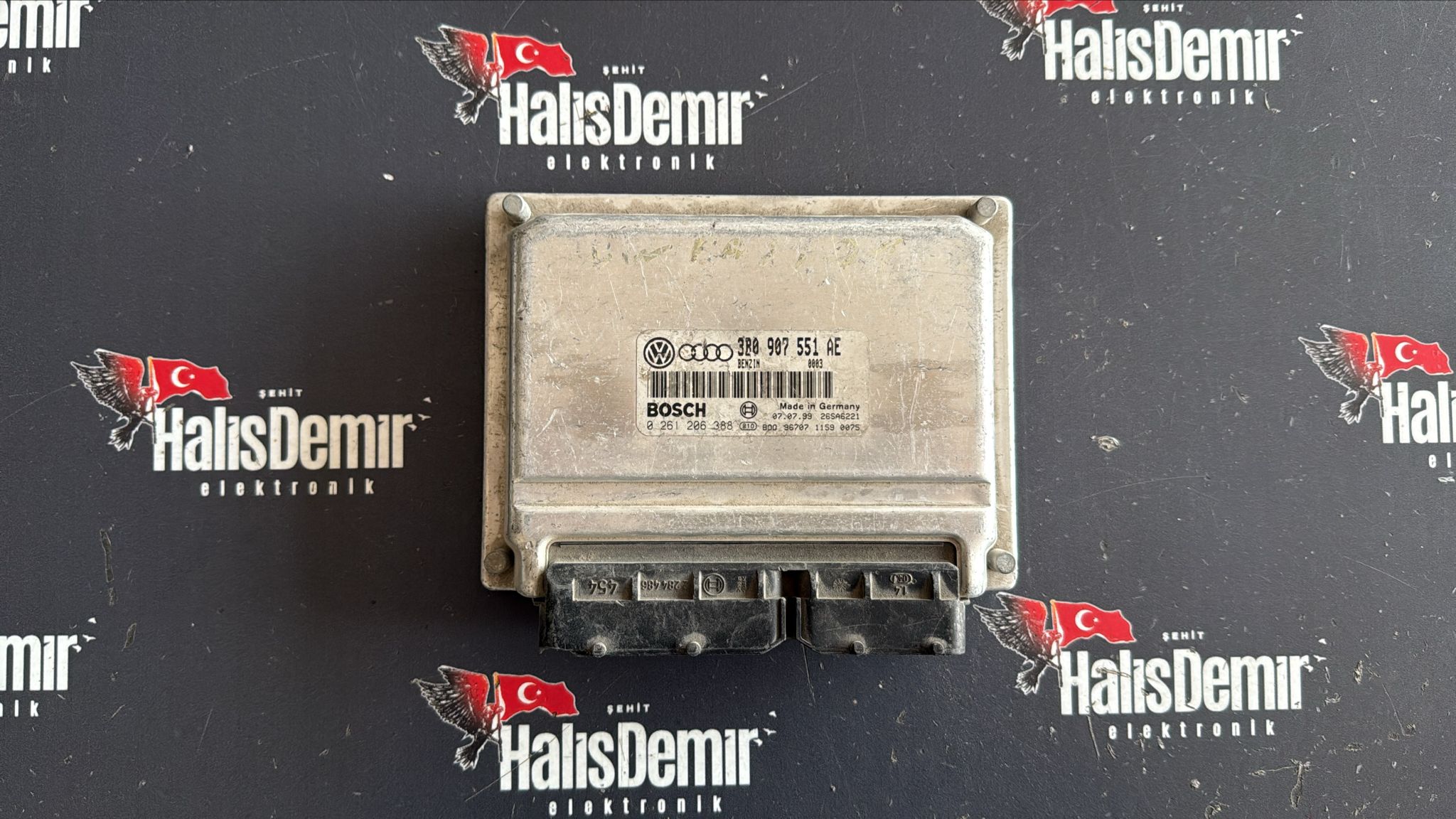 3B0907551B 0261206111 3B0907551B Audi A6 Motor Beyni