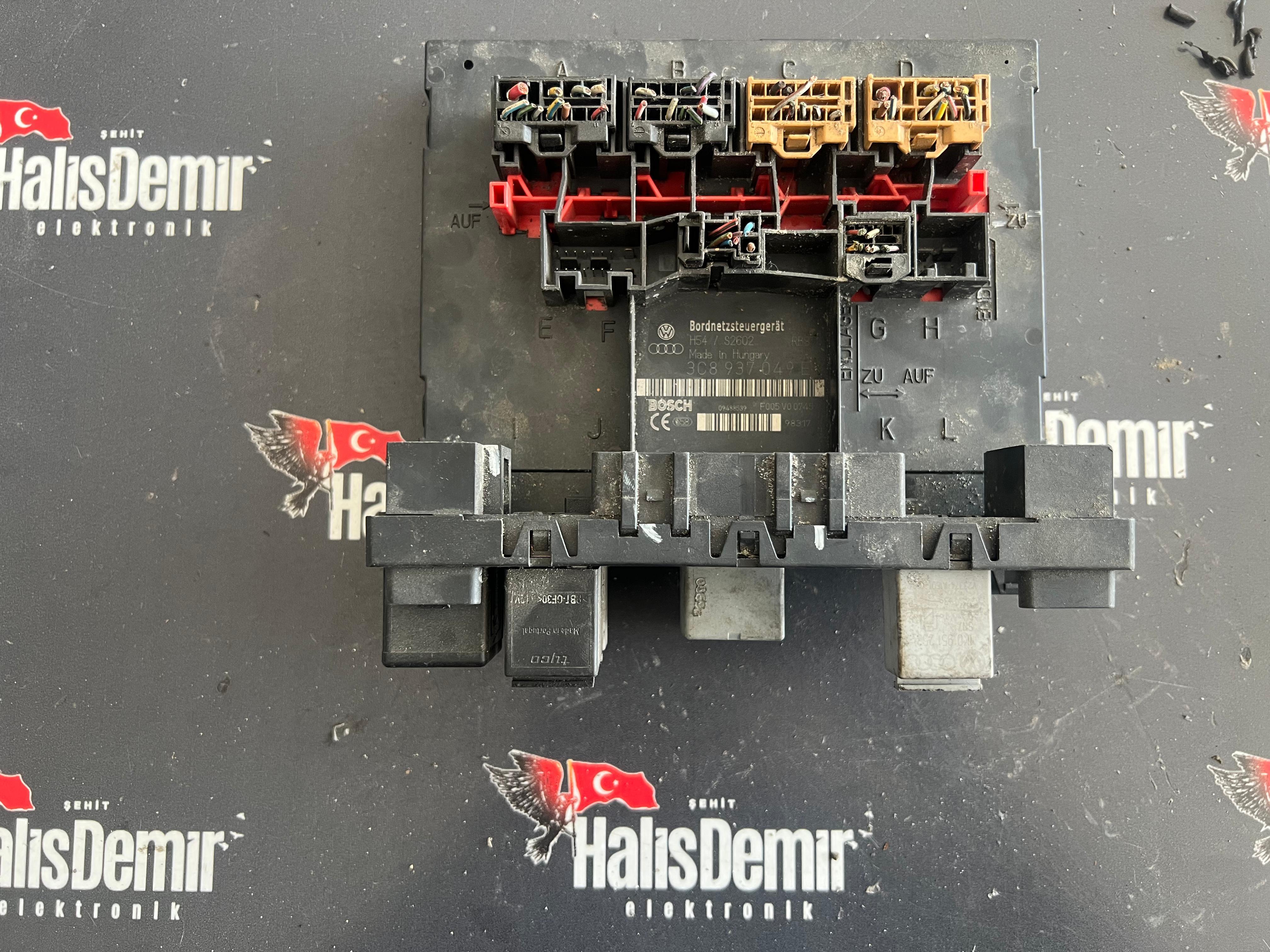 3C8937049E VW Passat Caddy BCM Beyni