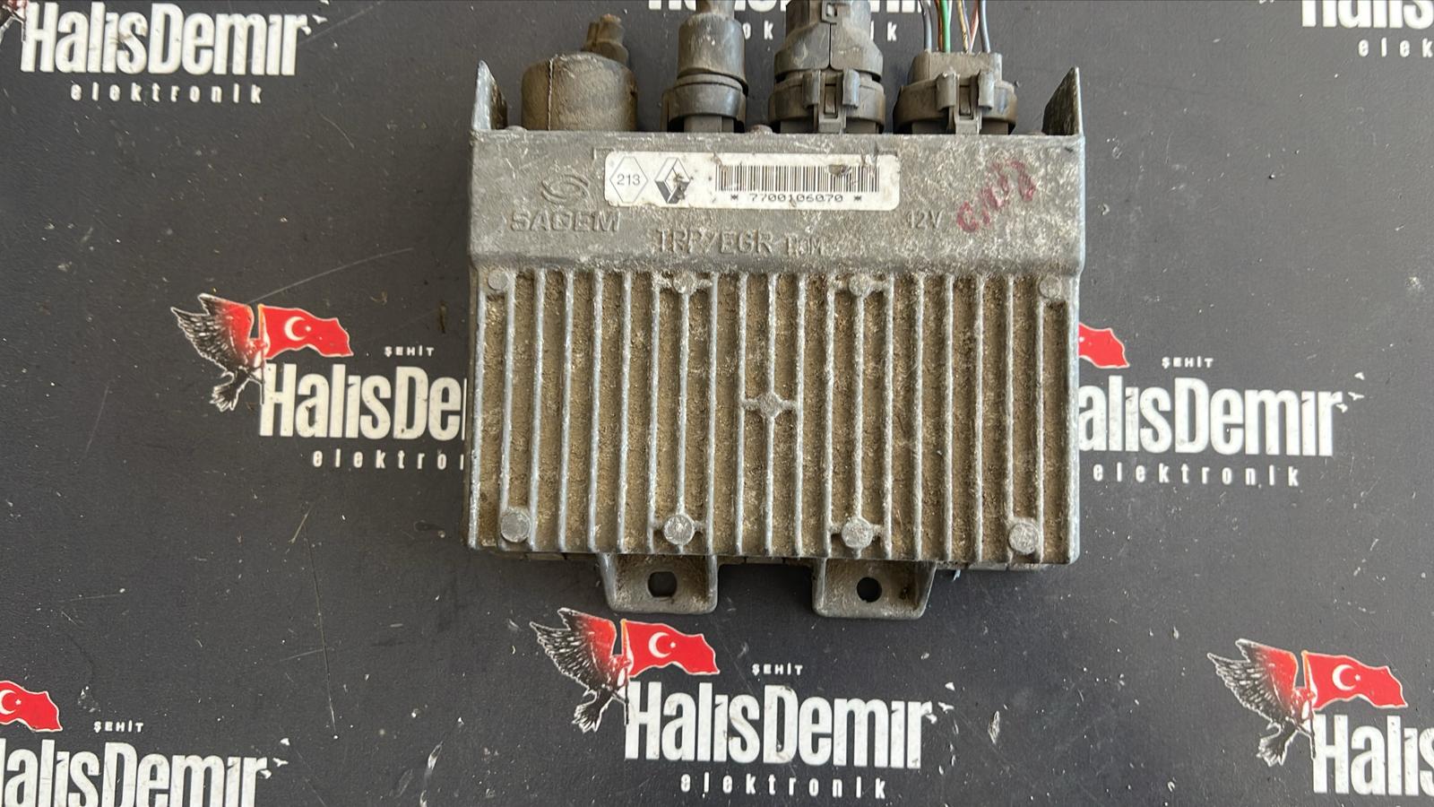 7700106070 LAGUNA 2.2 MOTOR BEYNİ