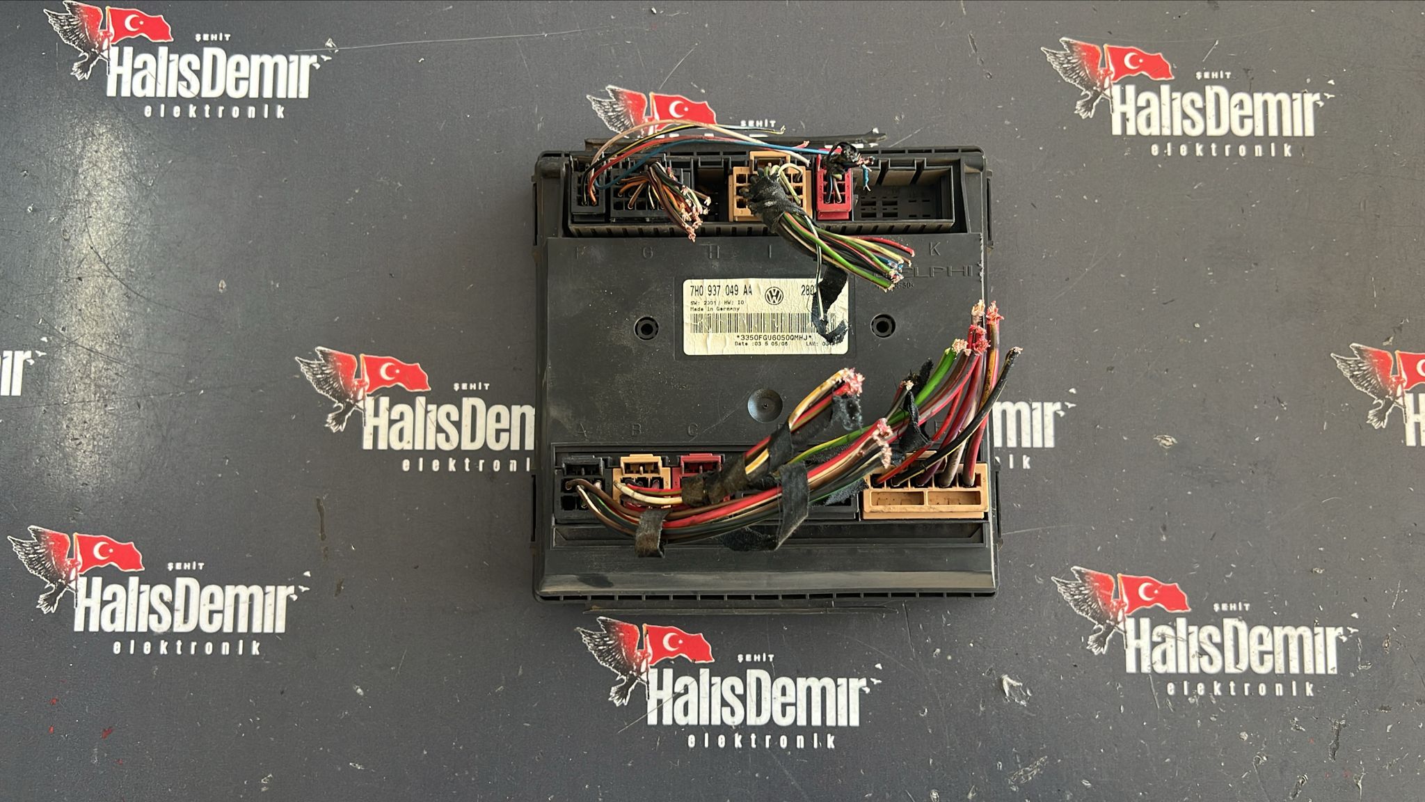 7H0937049AA VW TRANSPORTER CARAVELLE KONFOR BEYNİ BCM MODÜLÜ