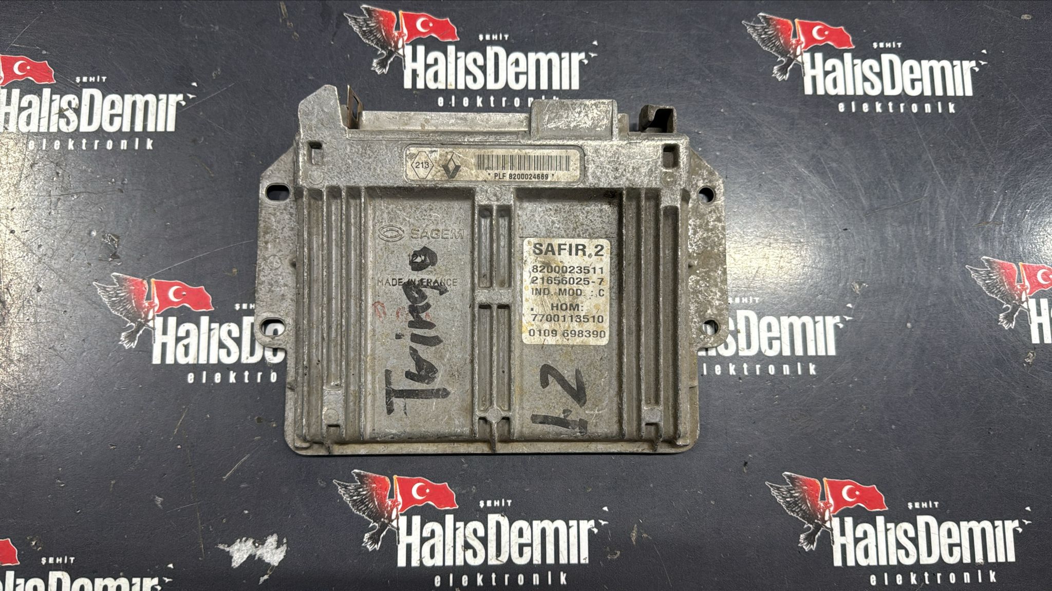 8200023511 7700113510 RENAULT TWİNGO MOTOR BEYNİ