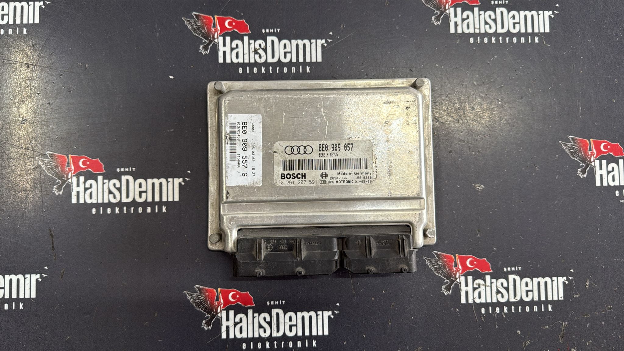 8E0909057 0261207591 AUDİ A4 2.0 ALT MOTOR BEYNİ 