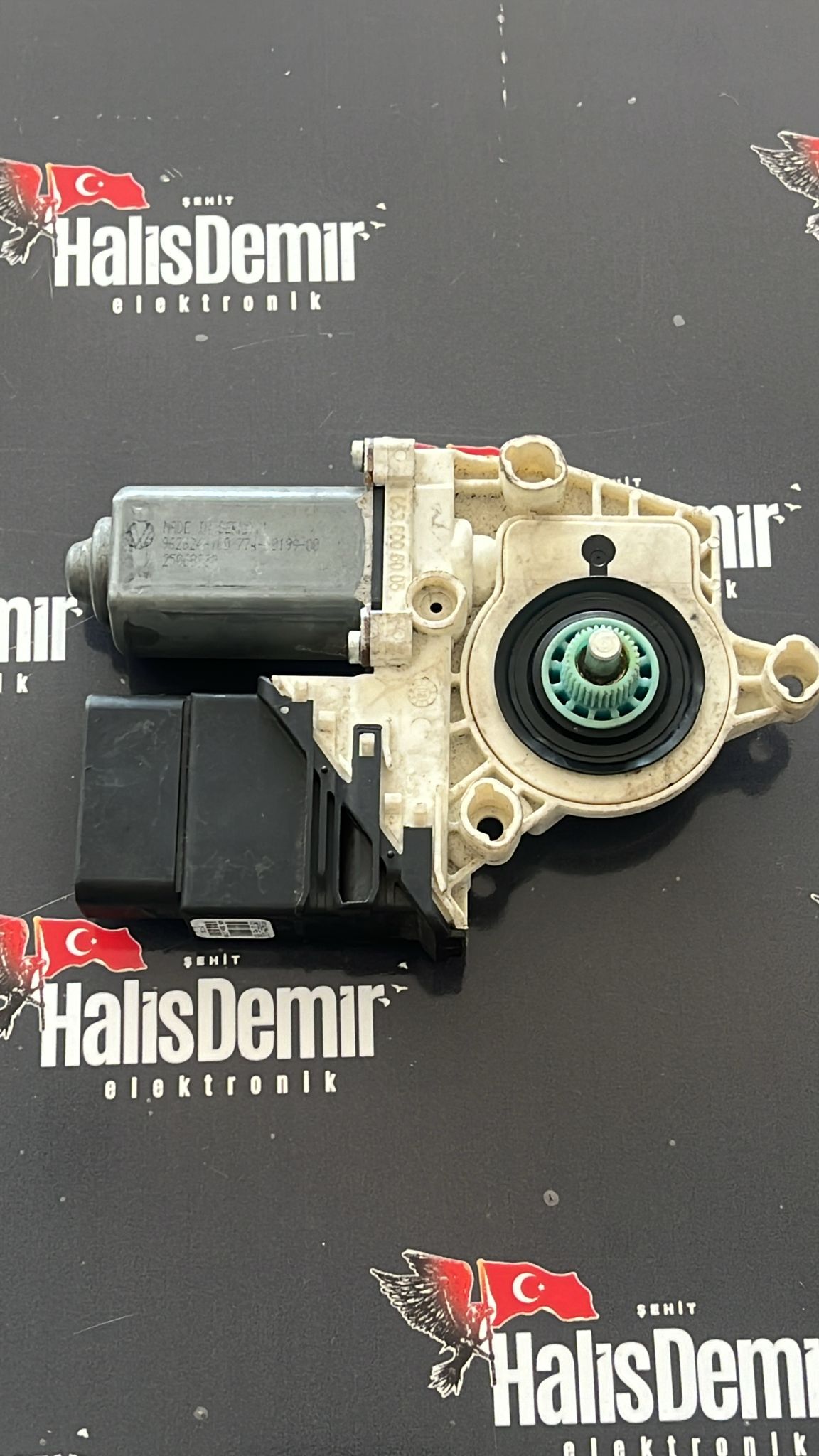 993425-100 VW Golf 5 cam regülatörü motor kontrol ünitesi sol arka