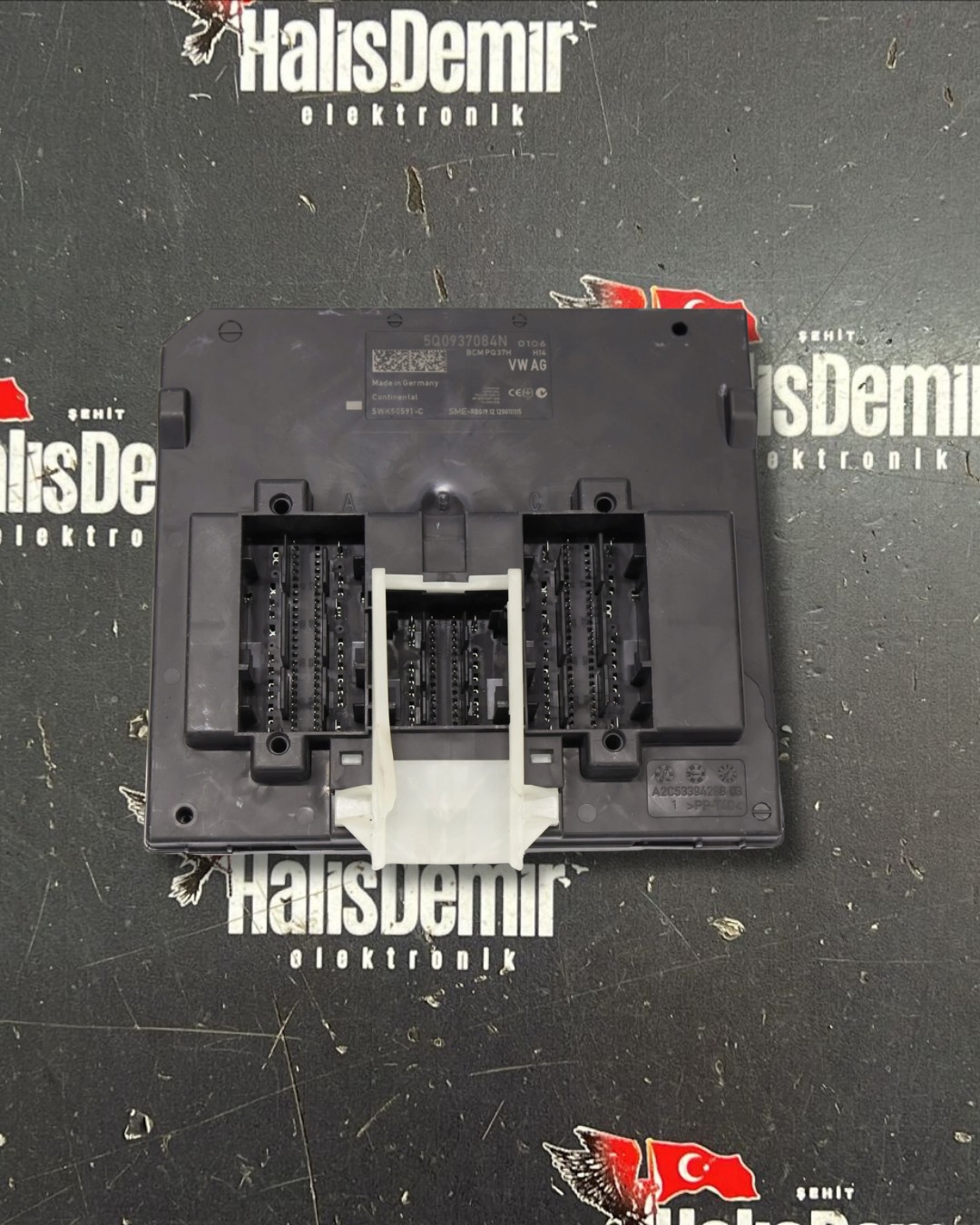 AUDİ A3 BCM BEYNİ 5Q0937084N