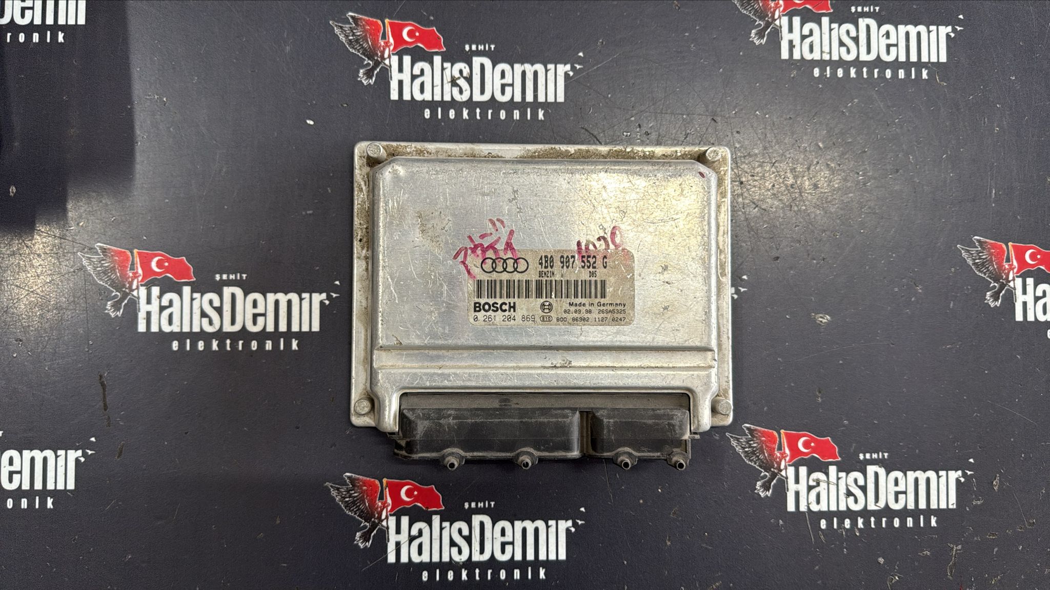 AUDİ A4 2.0 MOTOR BEYNİ 4B0907552G