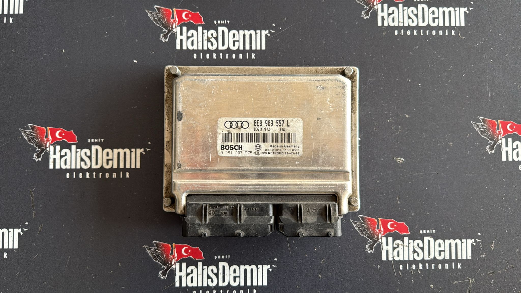 AUDİ A4 A6 2.0 ALT MOTOR BEYNİ 8E0909557L