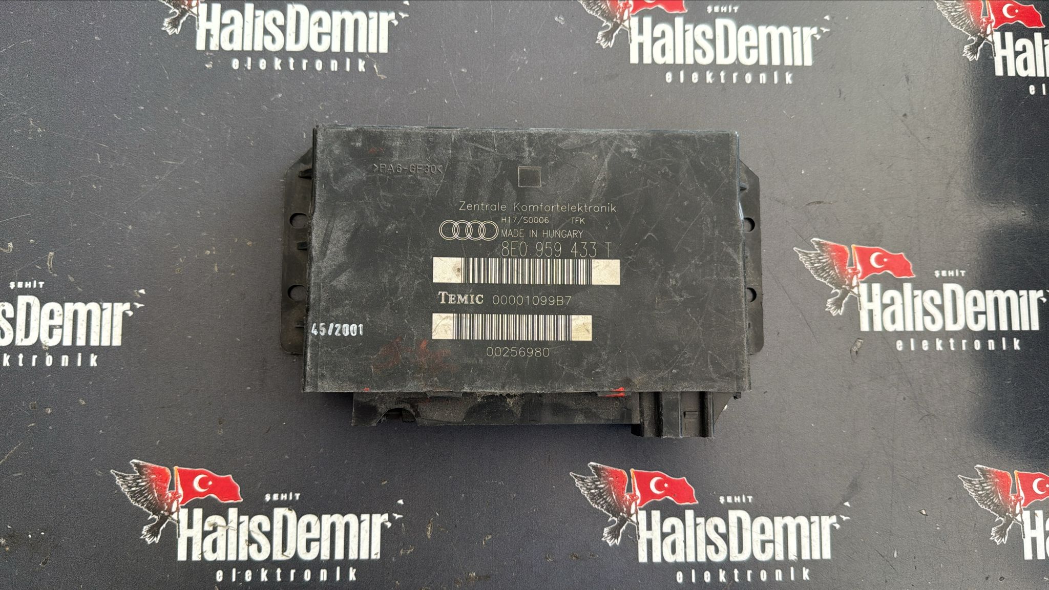 AUDİ A4 KONFOR BEYNİ 8E0959433T