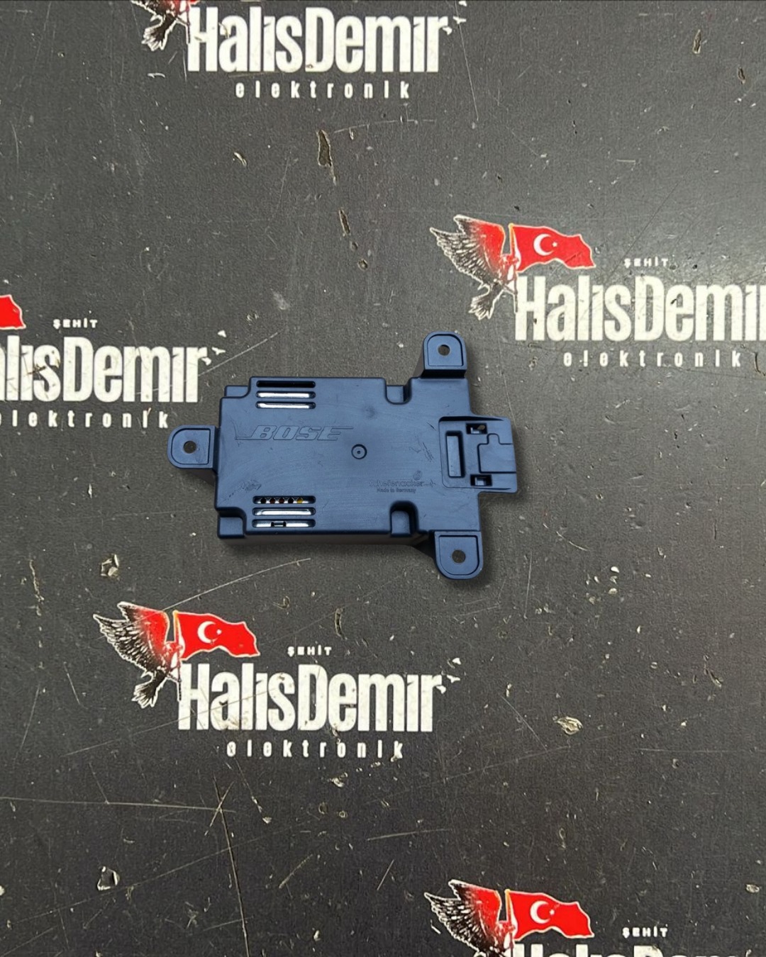 AUDİ A6 Q7 BOSE AMFİ MODÜLÜ BEYNİ 4F0035223B