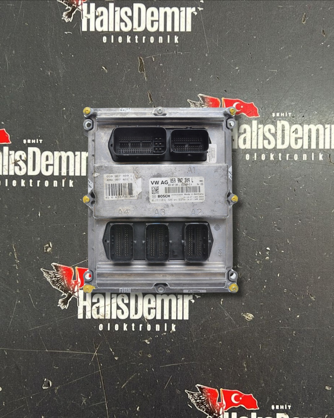 AUDİ Q7 MOTOR BEYNİ 059907309L 0281032806