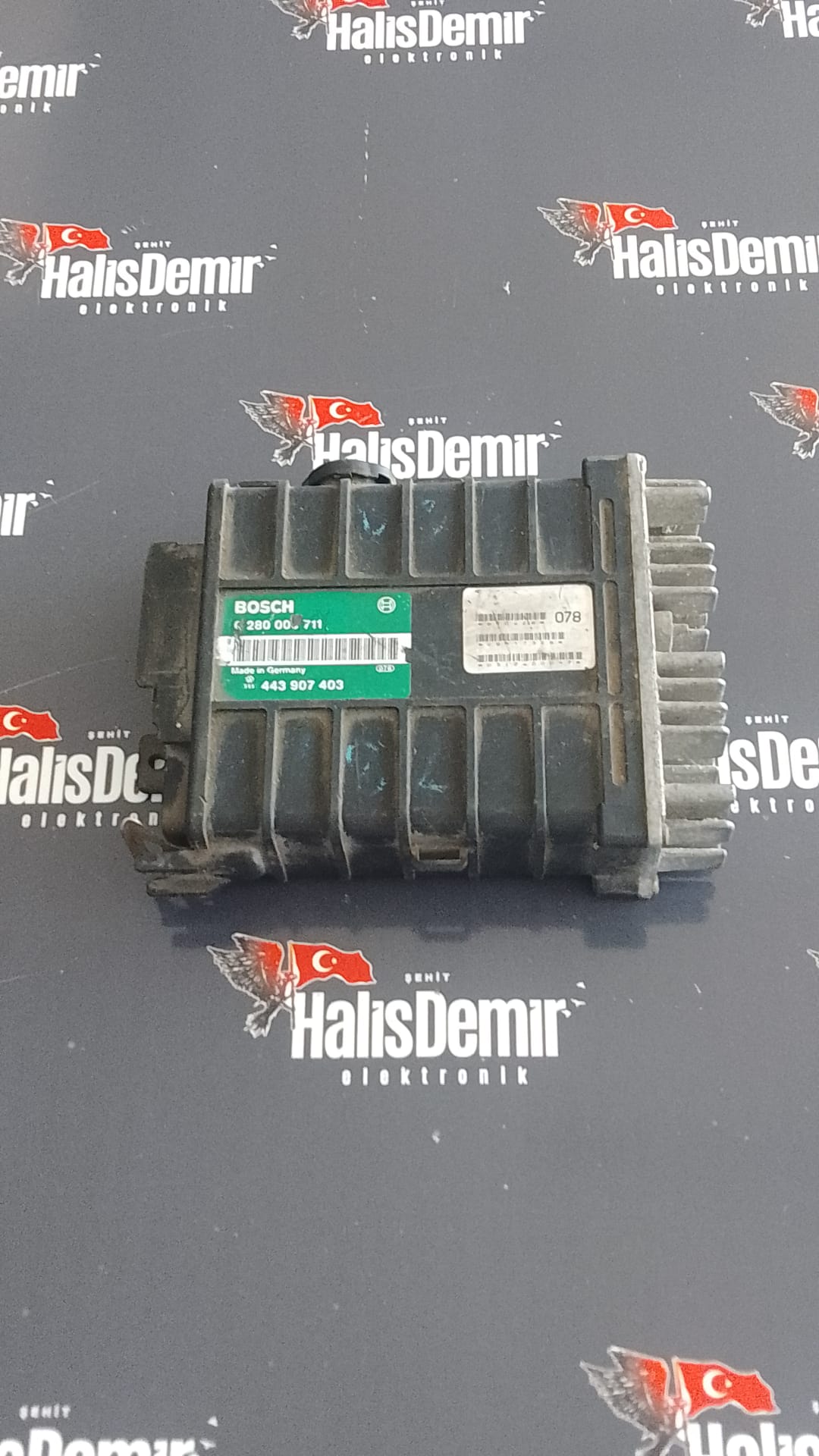 Audi Motor Beyni 0280000711 443907403