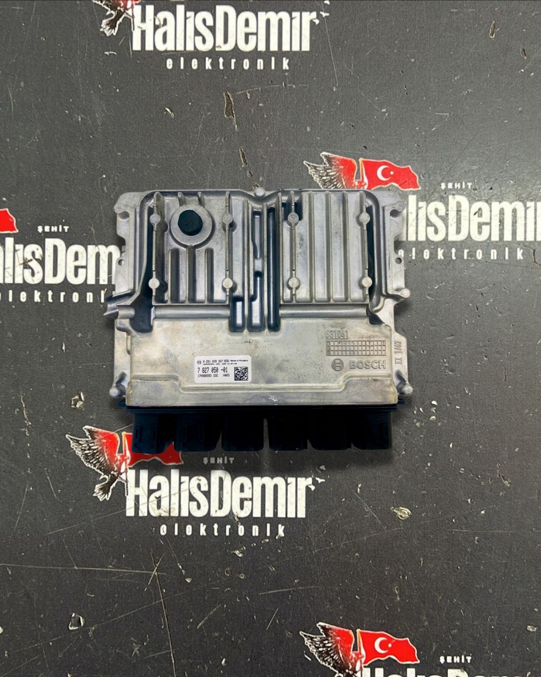 BMW 5 SERİSİ G30 520D MOTOR BEYNİ 0281039337