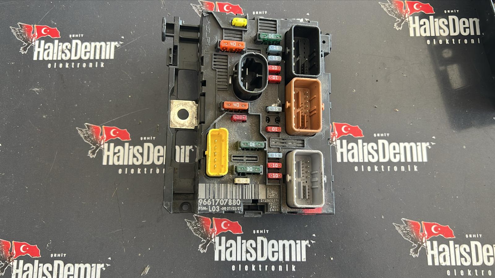 Citroen C3 Sigorta Body Beyni 9661707880