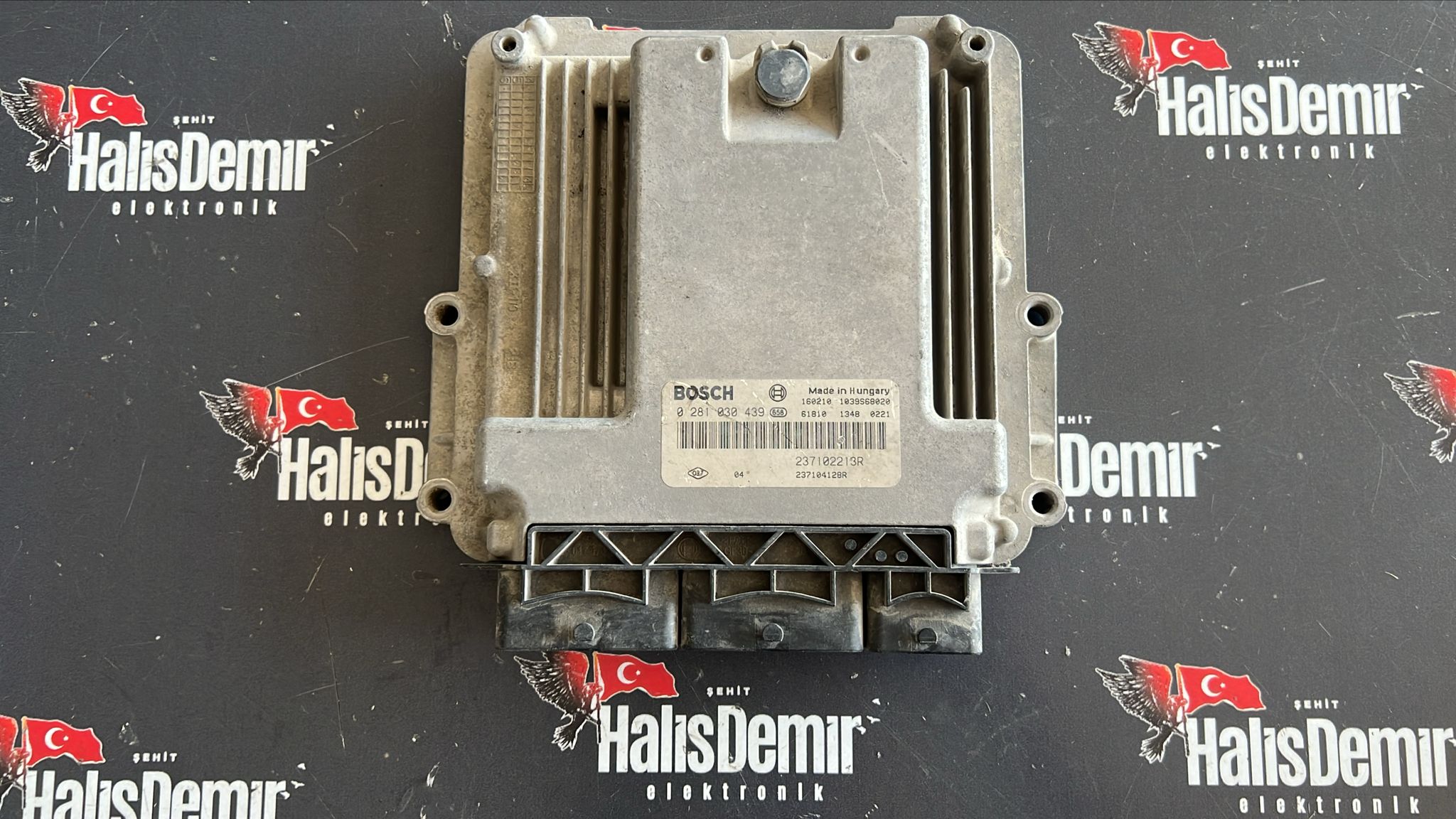 Dacia Dokker Motor Beyni 237102213R 237104128R 0281030439