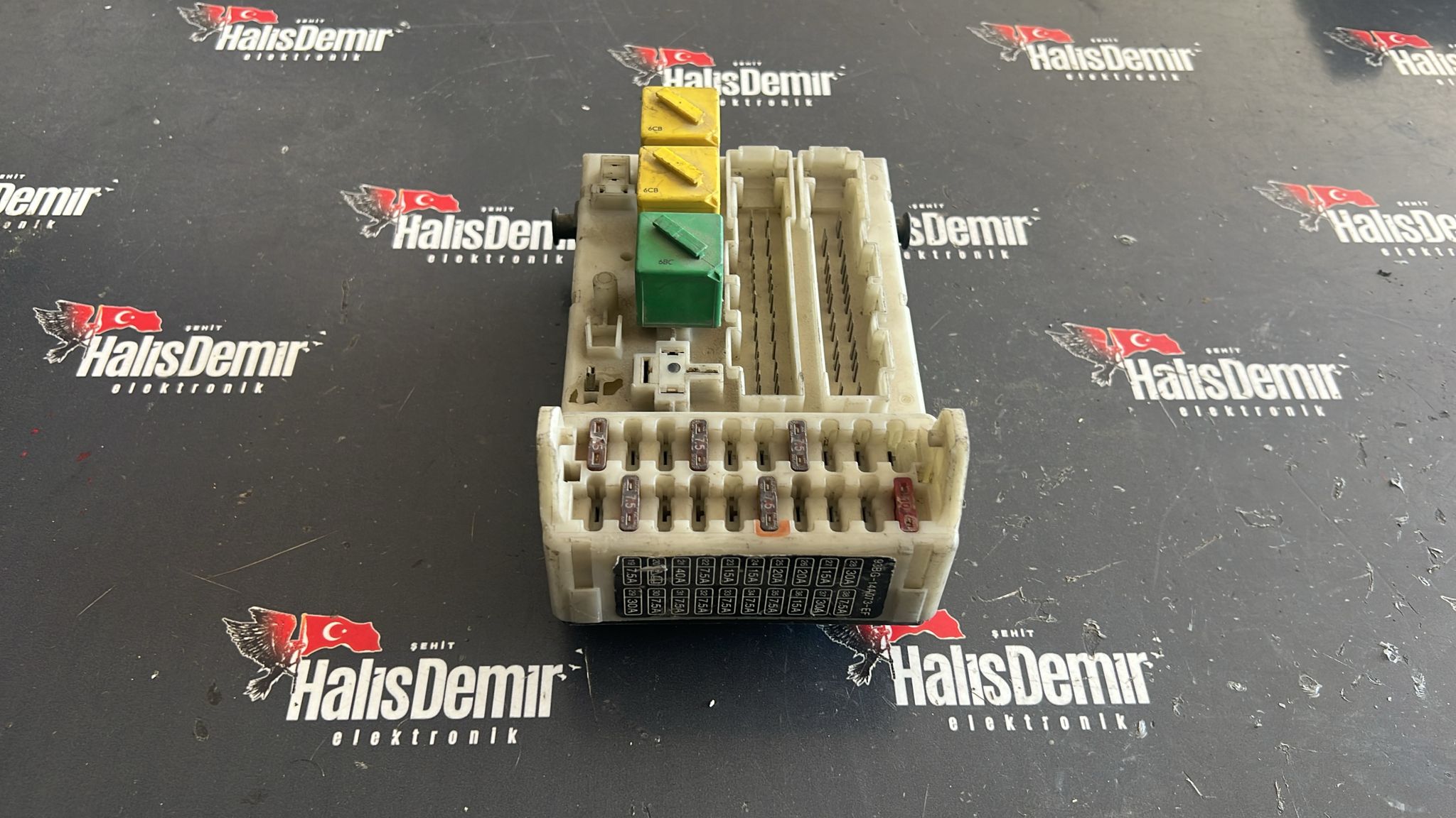 FORD MONDEO SİGORTA KUTUSU 93BG-14A073-EF