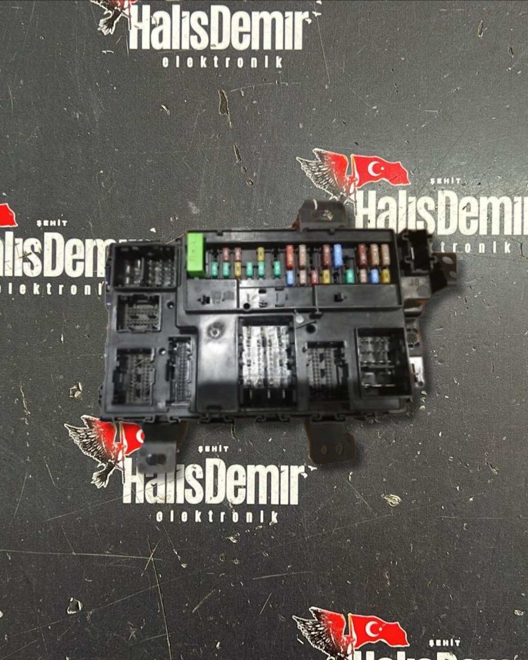 FORD TRANSİT BCM SİGORTA KUTUSU KK3T 15604 FAE