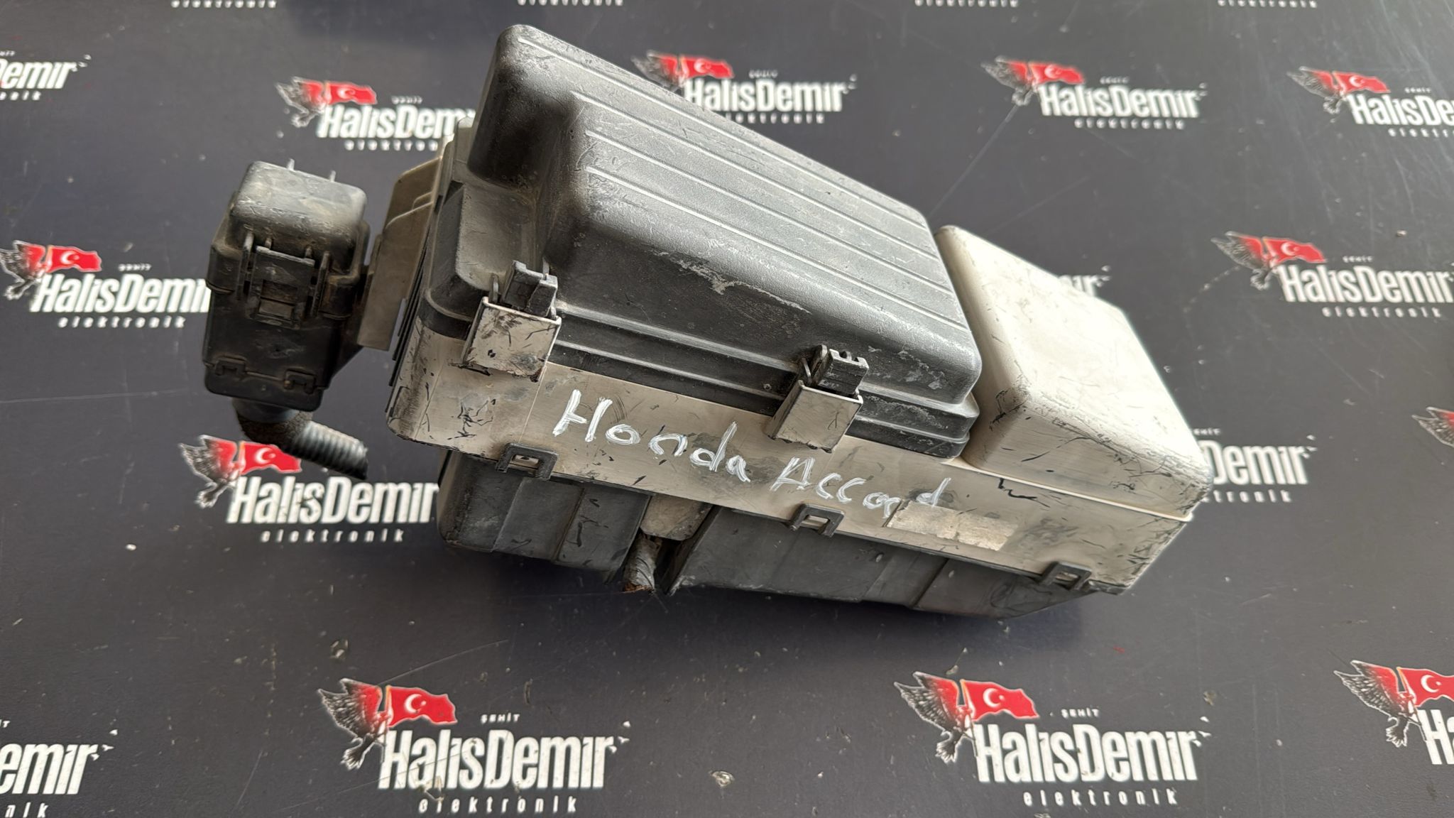 HONDA ACCORD MOTOR İÇİ SİGORTA KUTUSU 