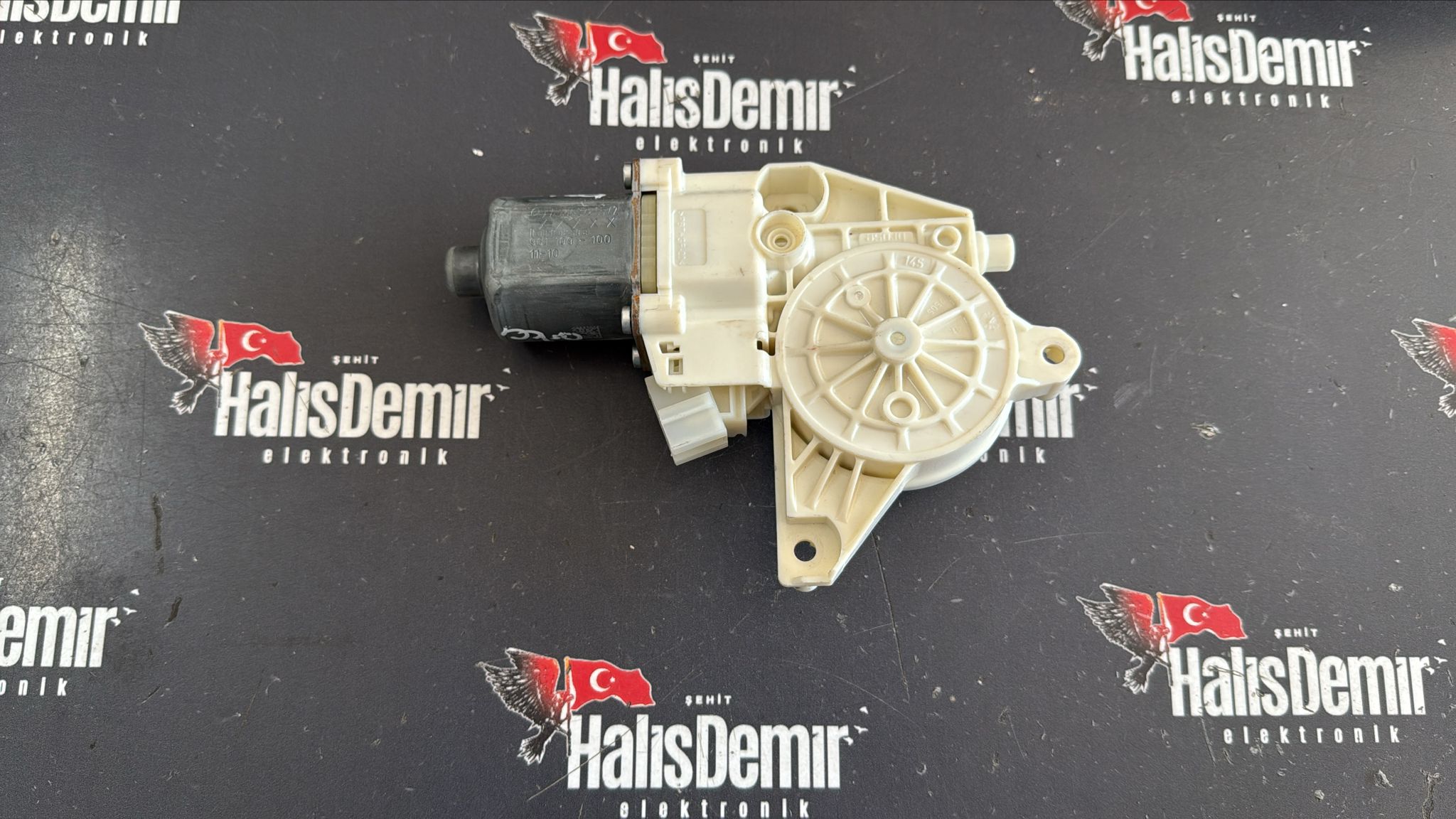 MERCEDES C SERİSİ W204 SOL ARKA CAM MOTORU A2048200542
