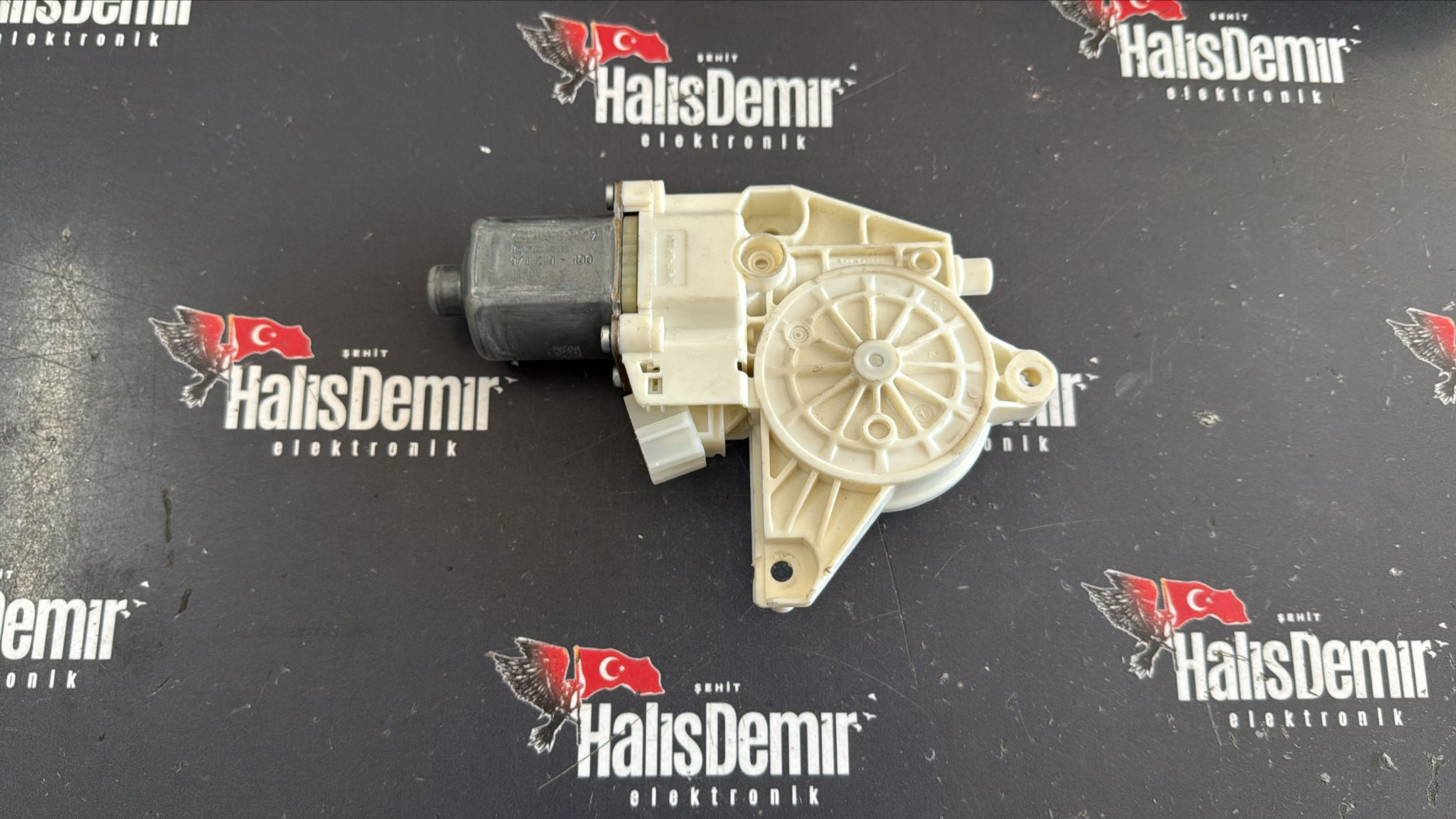 MERCEDES C SERİSİ W204 SOL ÖN CAM MOTORU A2048200142