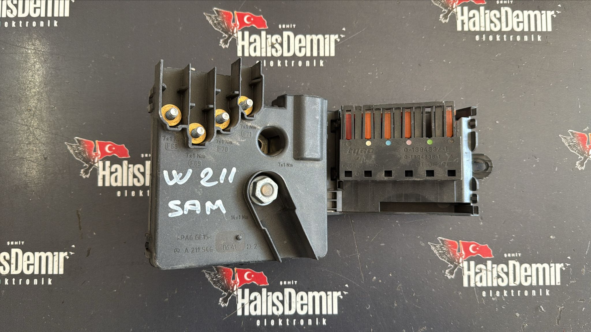 MERCEDES  E SERİSİ W211 SİGORTA KUTUSU A2115460641