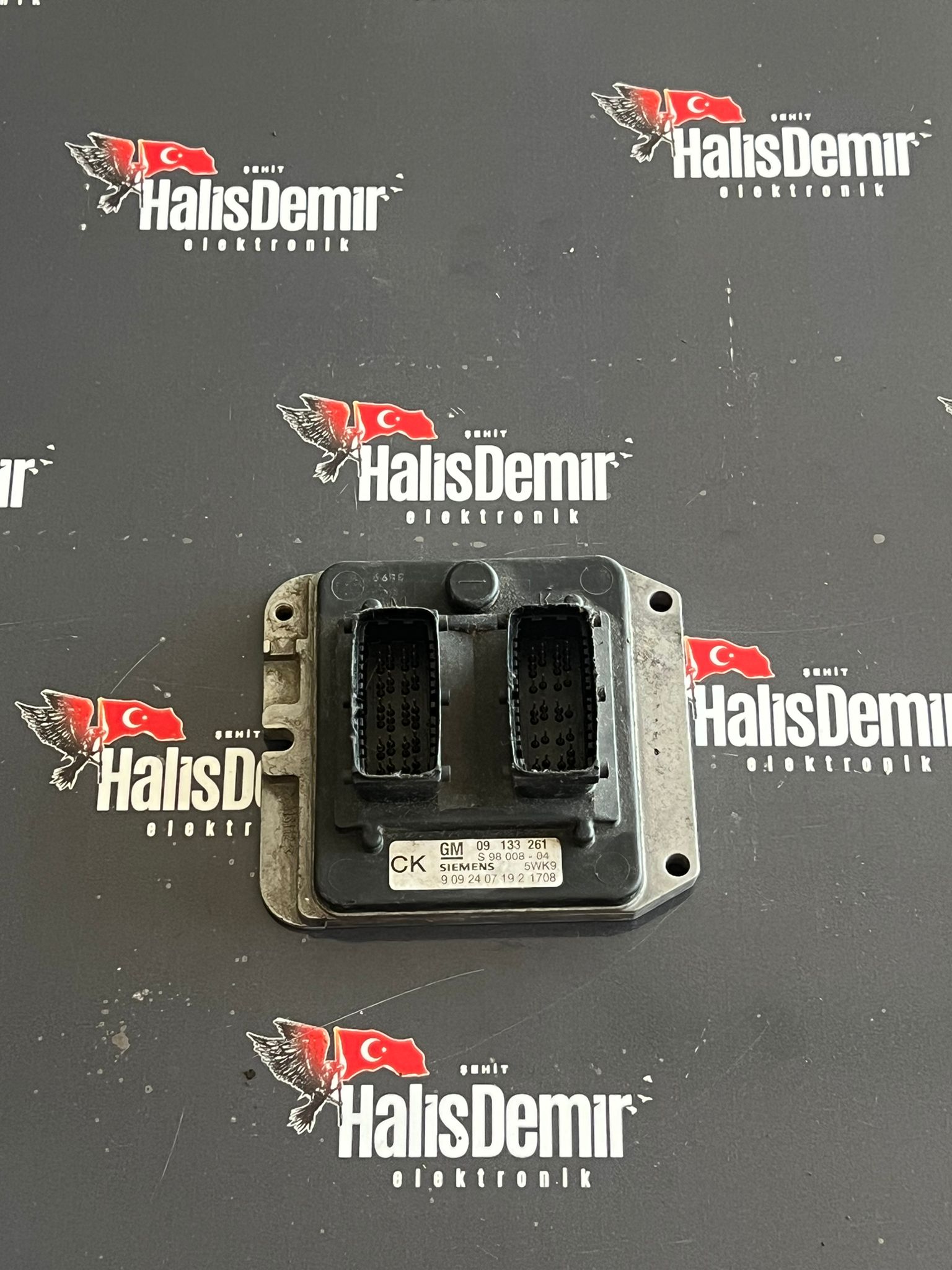 Opel Astra Zafira Vectra 1.8 16V X18XE1 Siemens 09133261 5WK91708