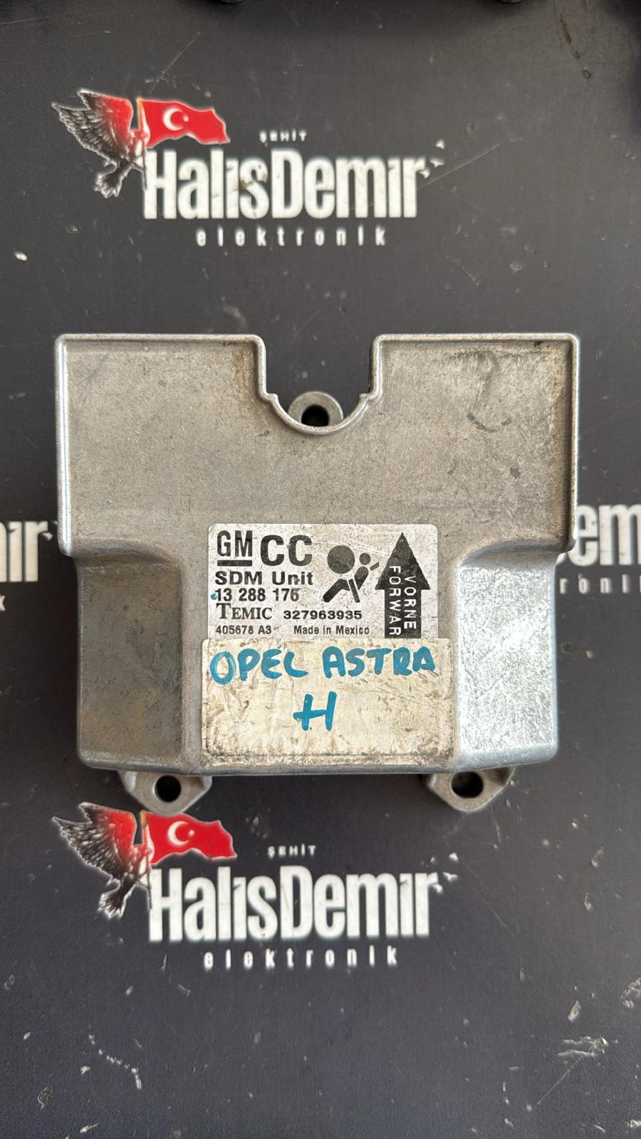 Opel Corsa D Airbag Beyni 13288176 327963935 CC