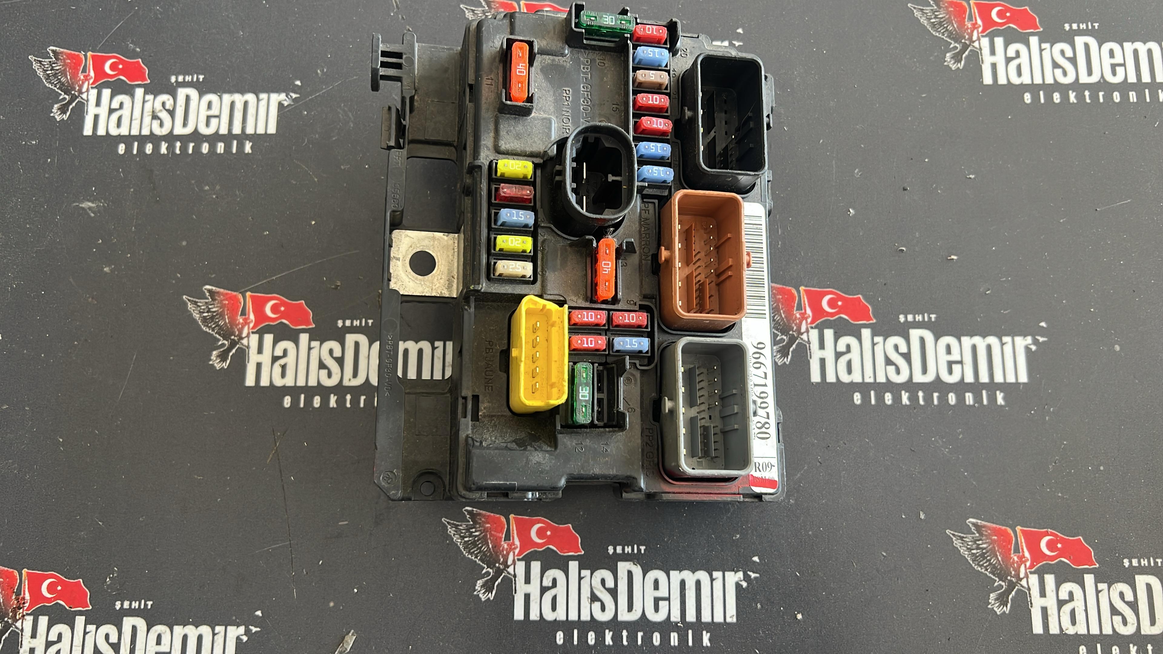 Peugeot 207 Sigorta Body Beyni 9667199780