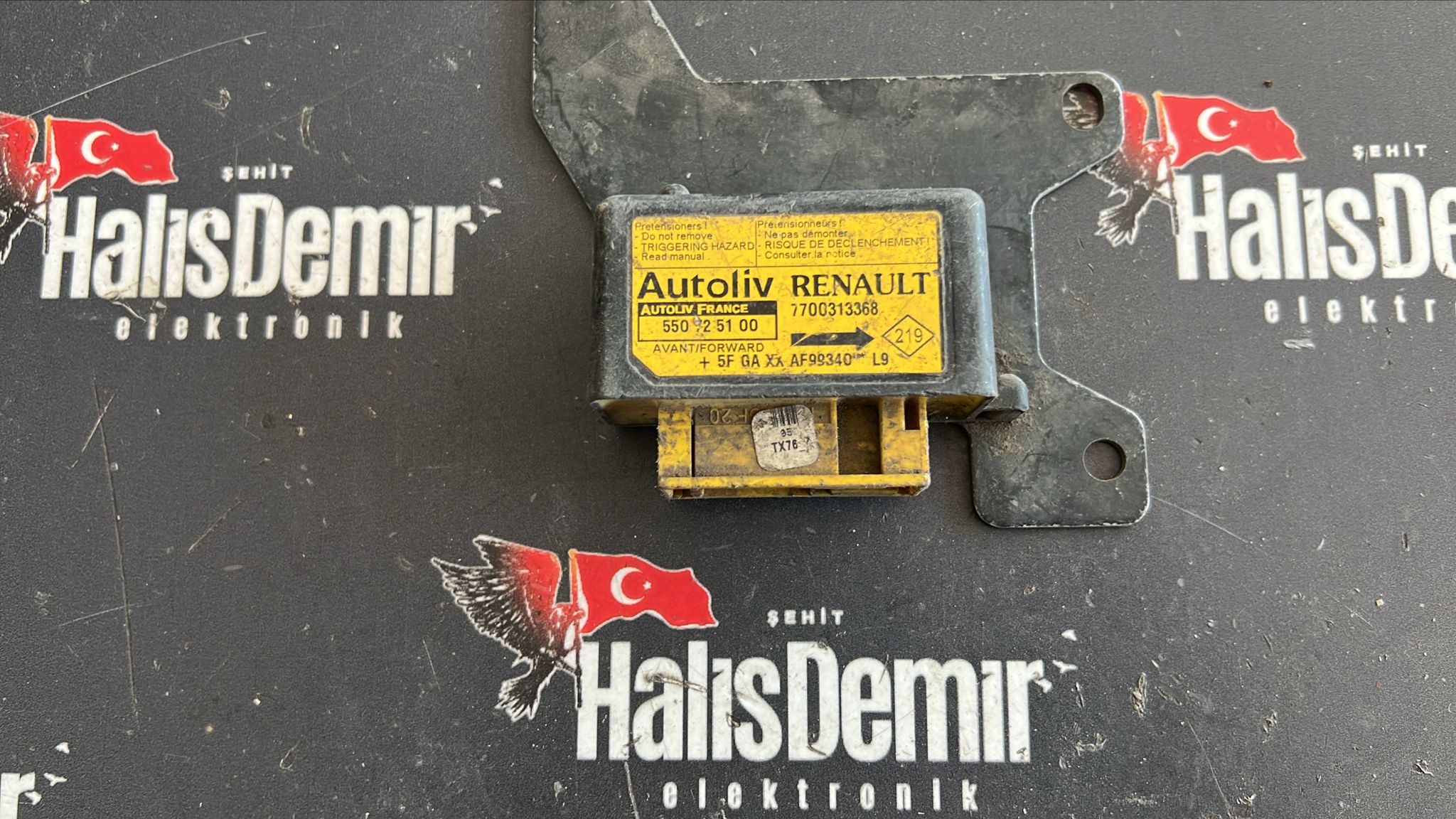 RENAULT KANGO AİRBAG BEYNİ 7700313368