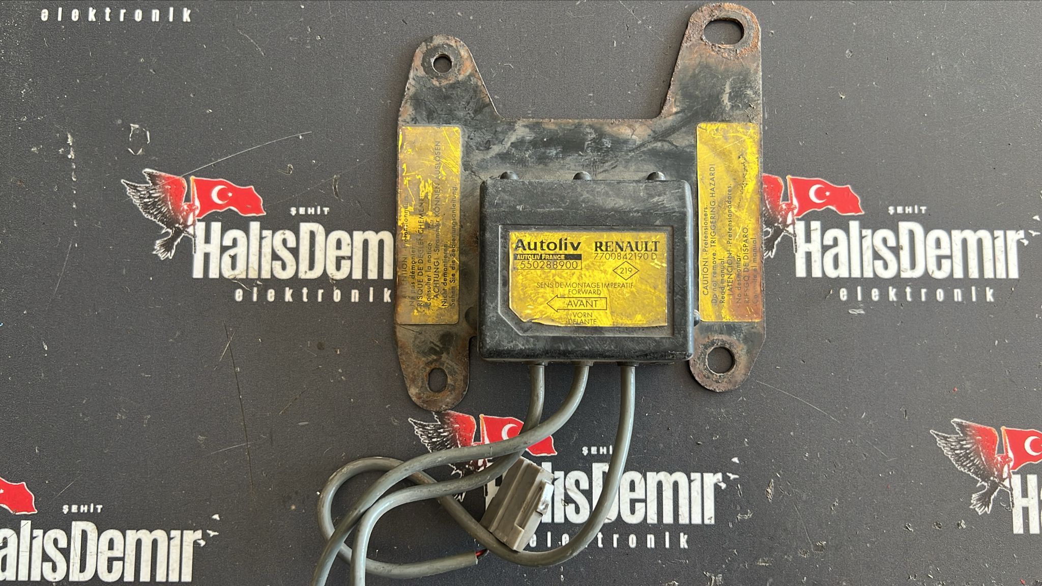 RENAULT LAGUNA AİRBAG BEYNİ 7700842190D