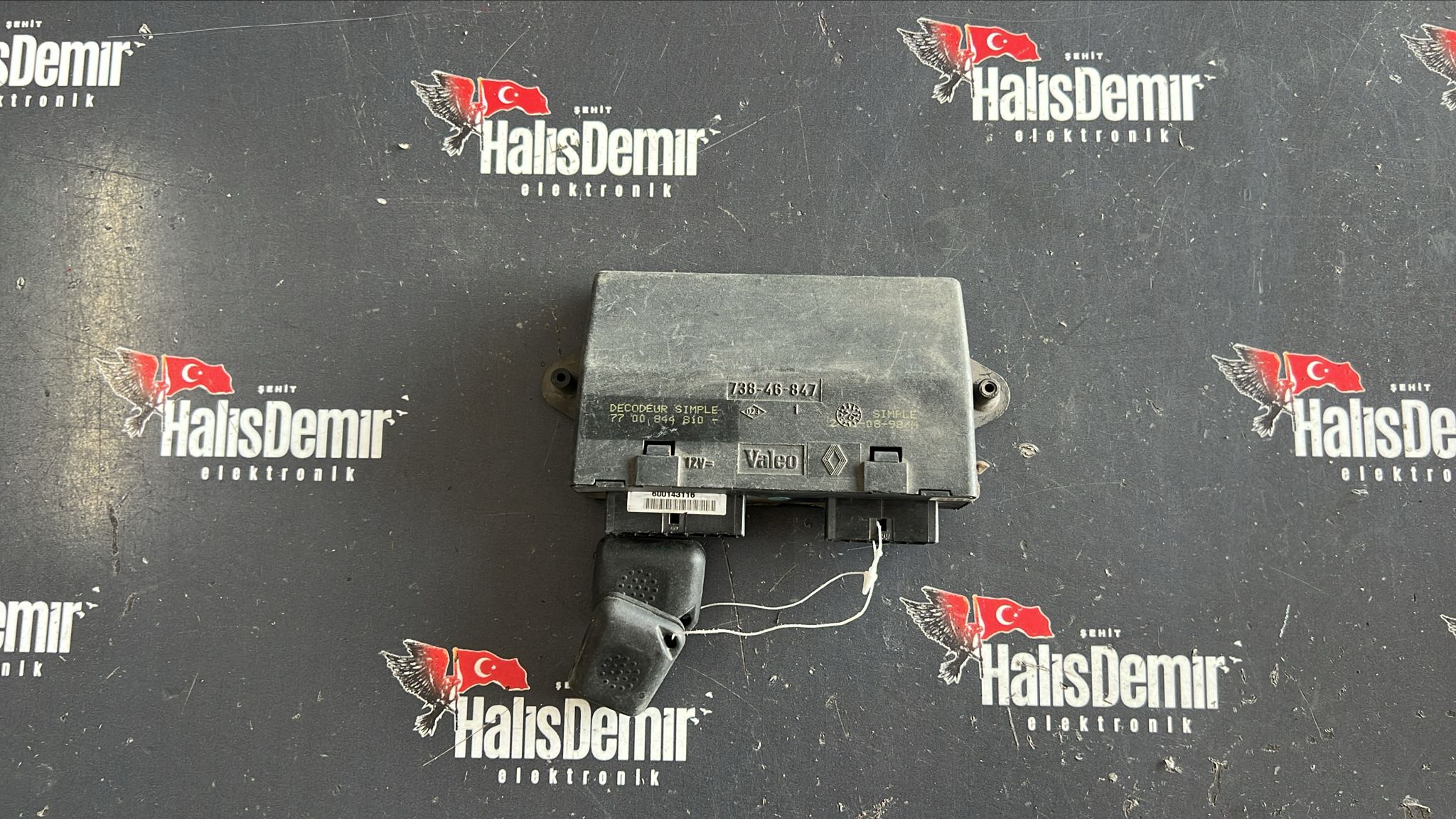 RENAULT LAGUNA MERKEZİ KİLİT BEYNİ 738-46-847