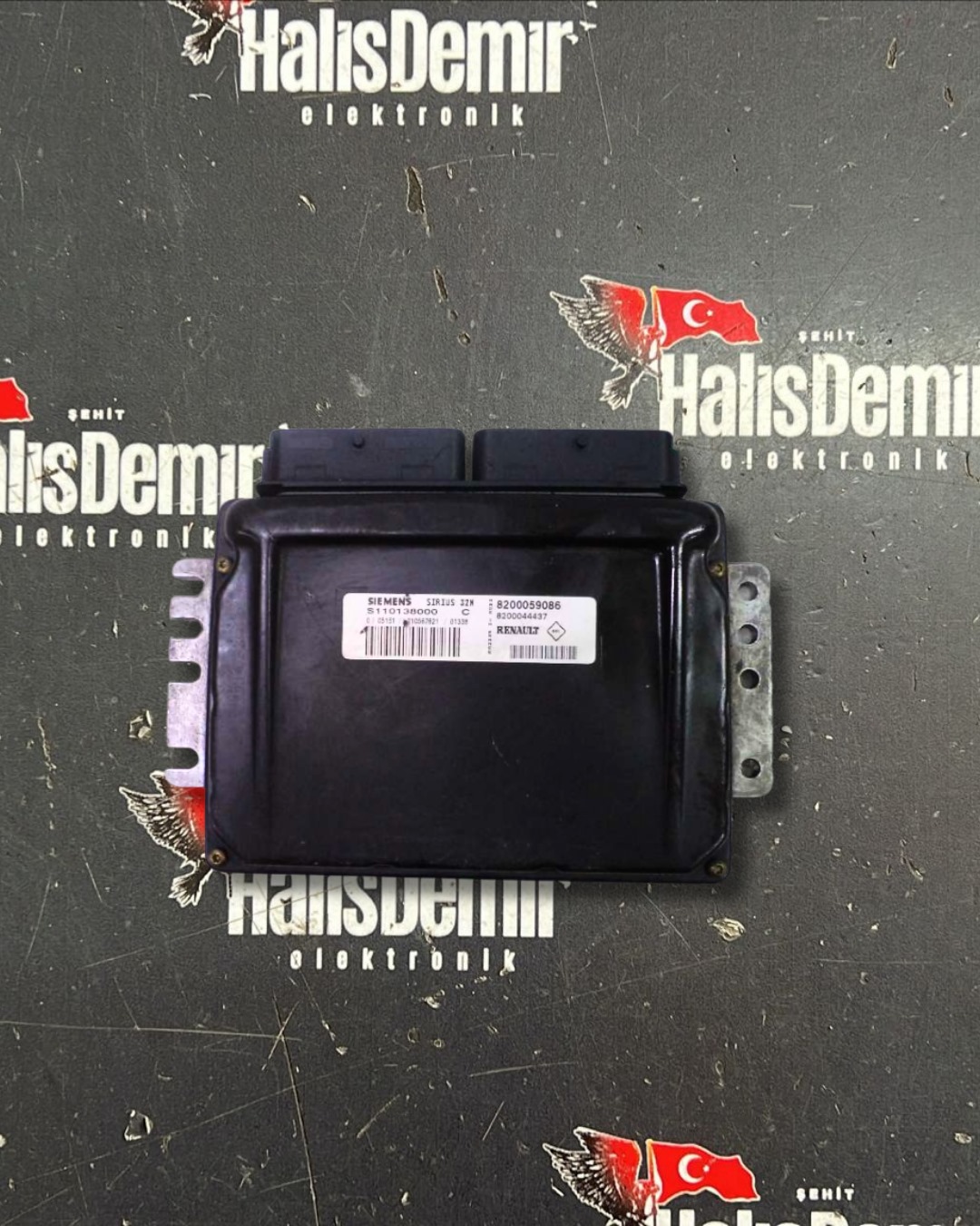 RENAULT MEGANE CLİO 1.6 MOTOR BEYNİ S110138000C 8200059086 SIRIUS