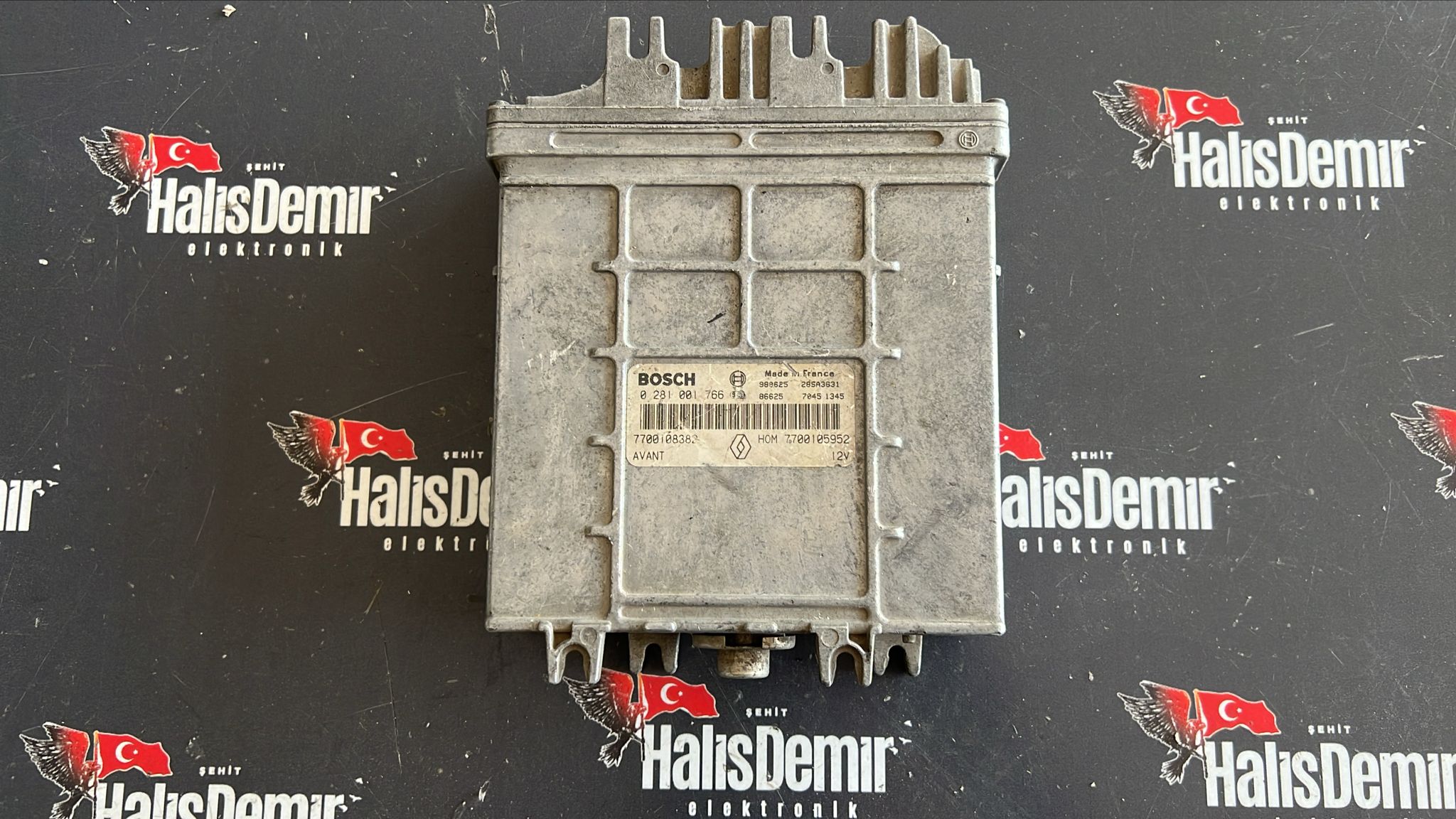 Renault Megan  Laguna 1.9 Motor Beyni 0281001766 