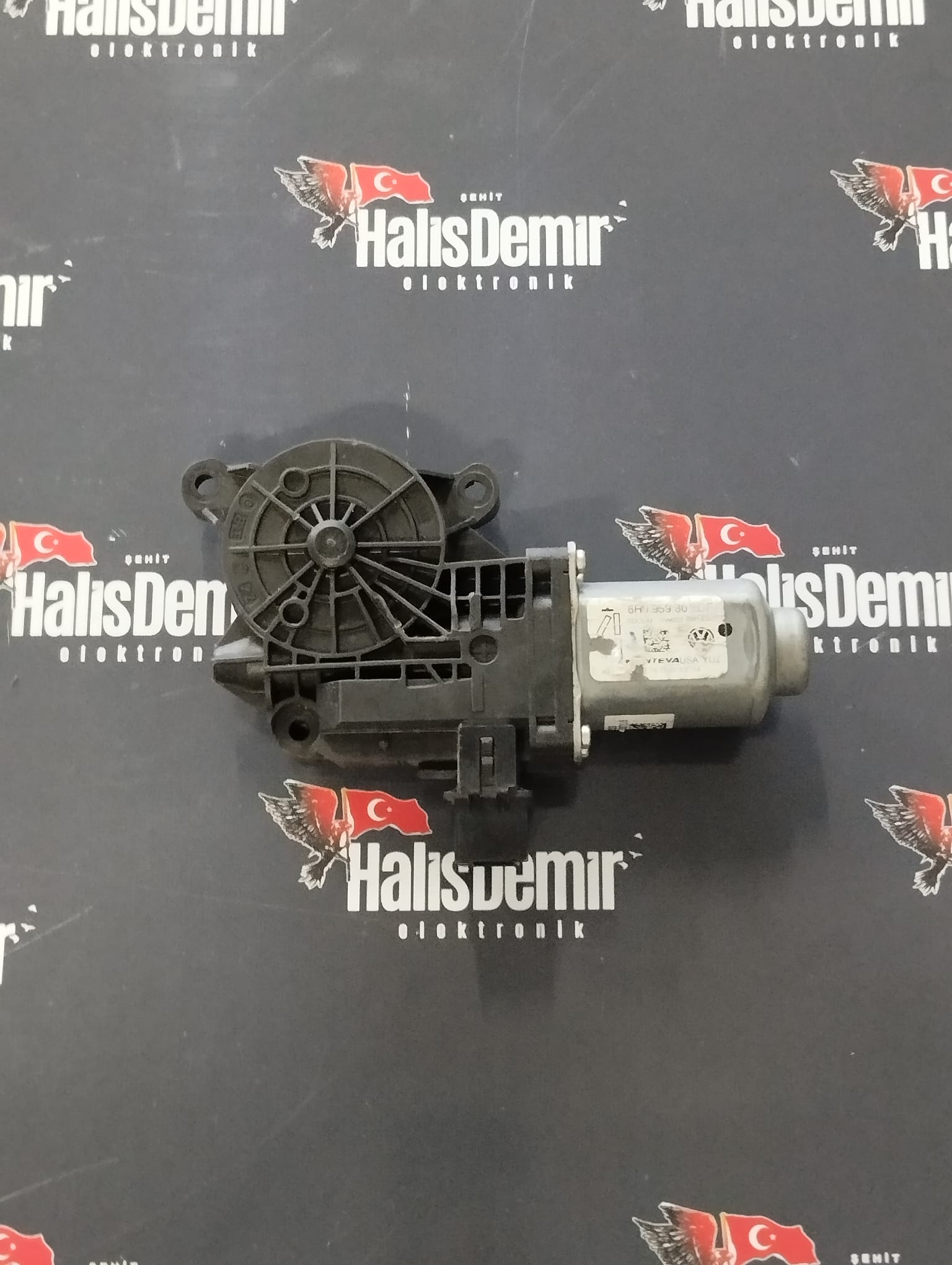 SKODA FABİA MK2 (5J) ÖN KAPI CAM REGÜLATÖR MOTORU 6R0959802M 402320D 430090D0