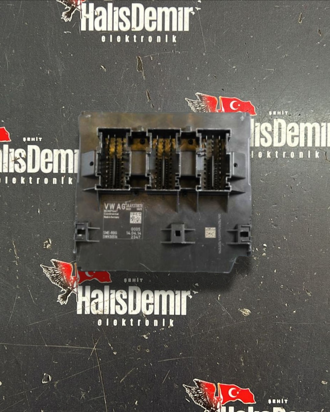 VOLKSWAGEN BCM KONFOR BEYNİ 3AA937087R