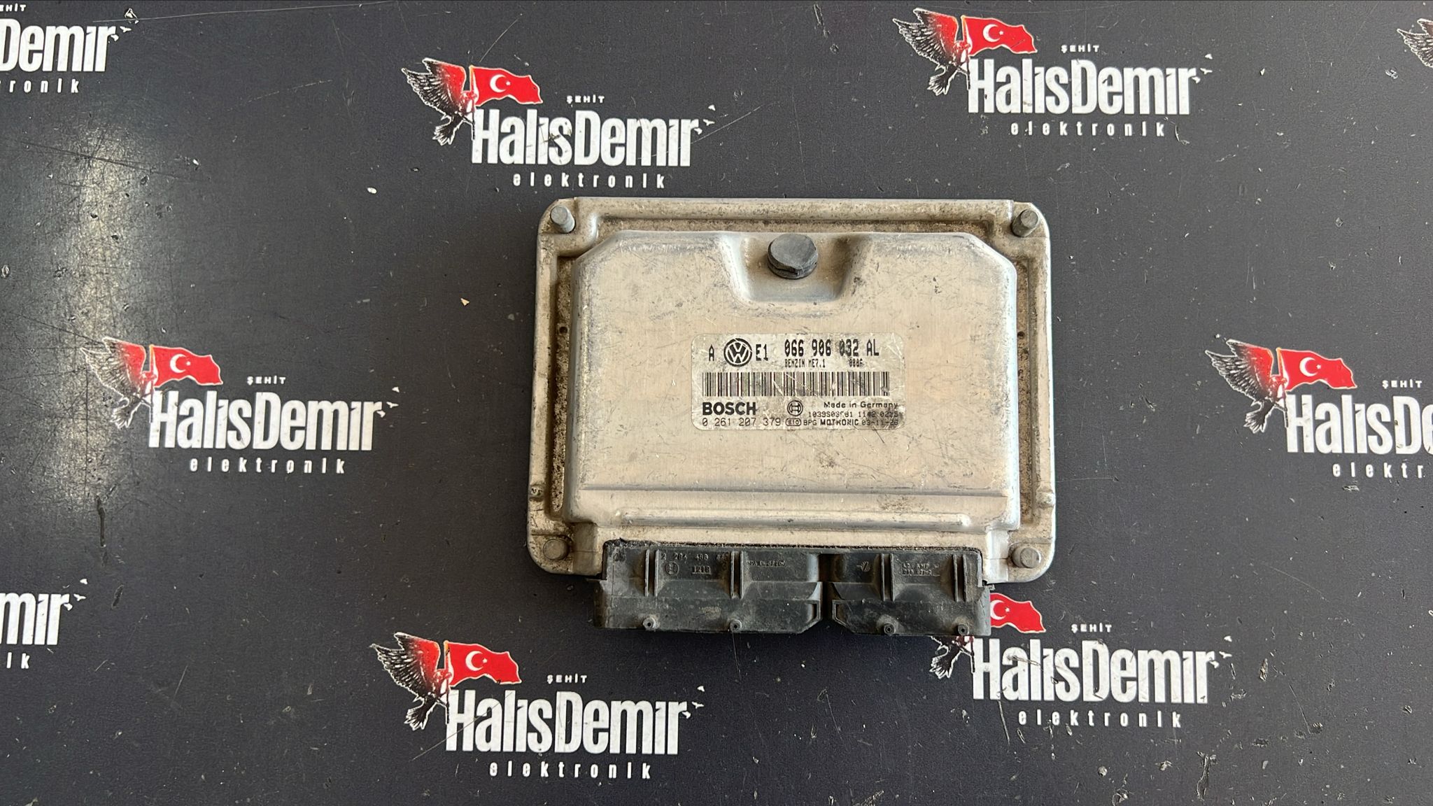 VOLKSWAGEN GOLF BORA MOTOR BEYNİ 066906032AL