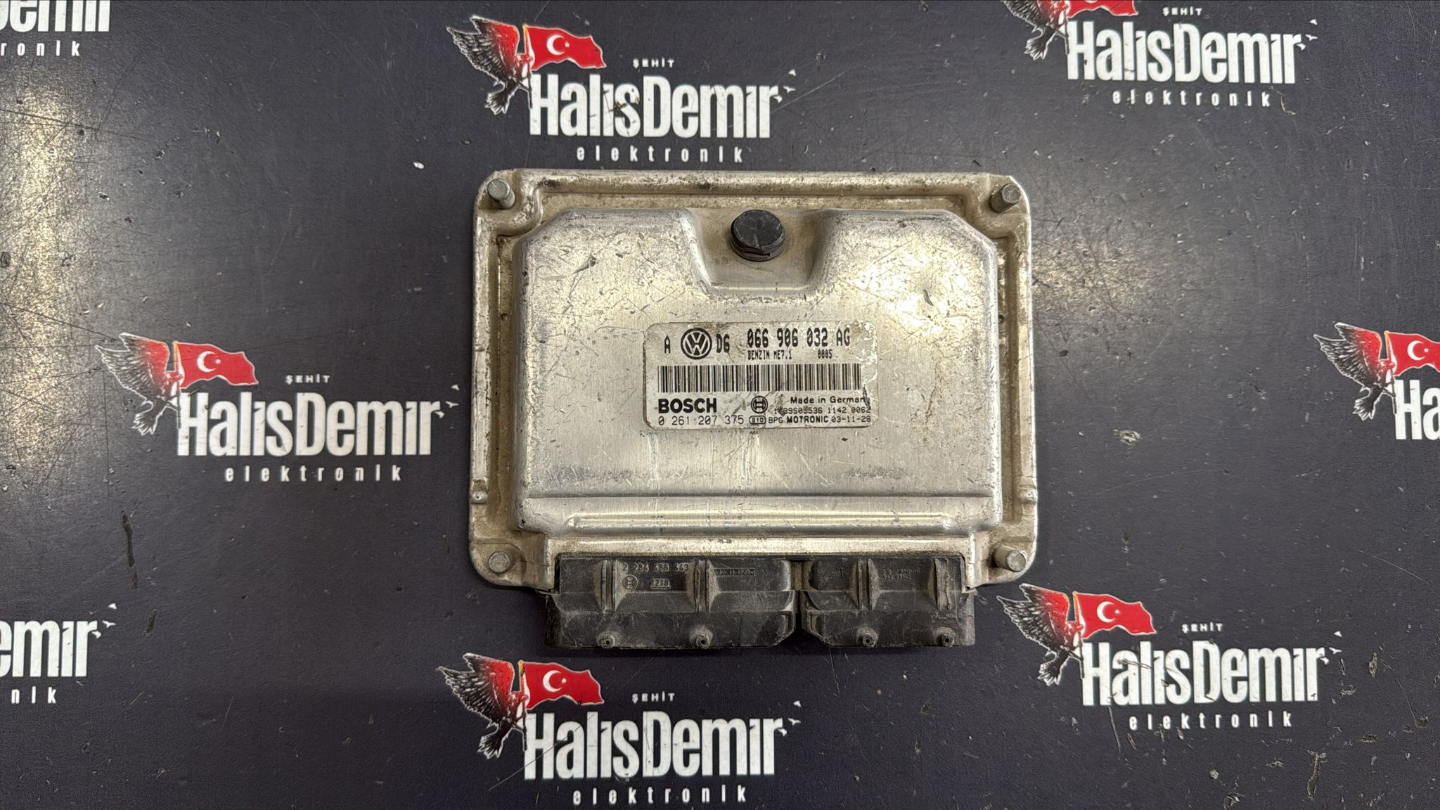 VOLKSWAGEN GOLF SEAT TOLEDO 2.3 V5 MOTOR BEYNİ 066906032AG