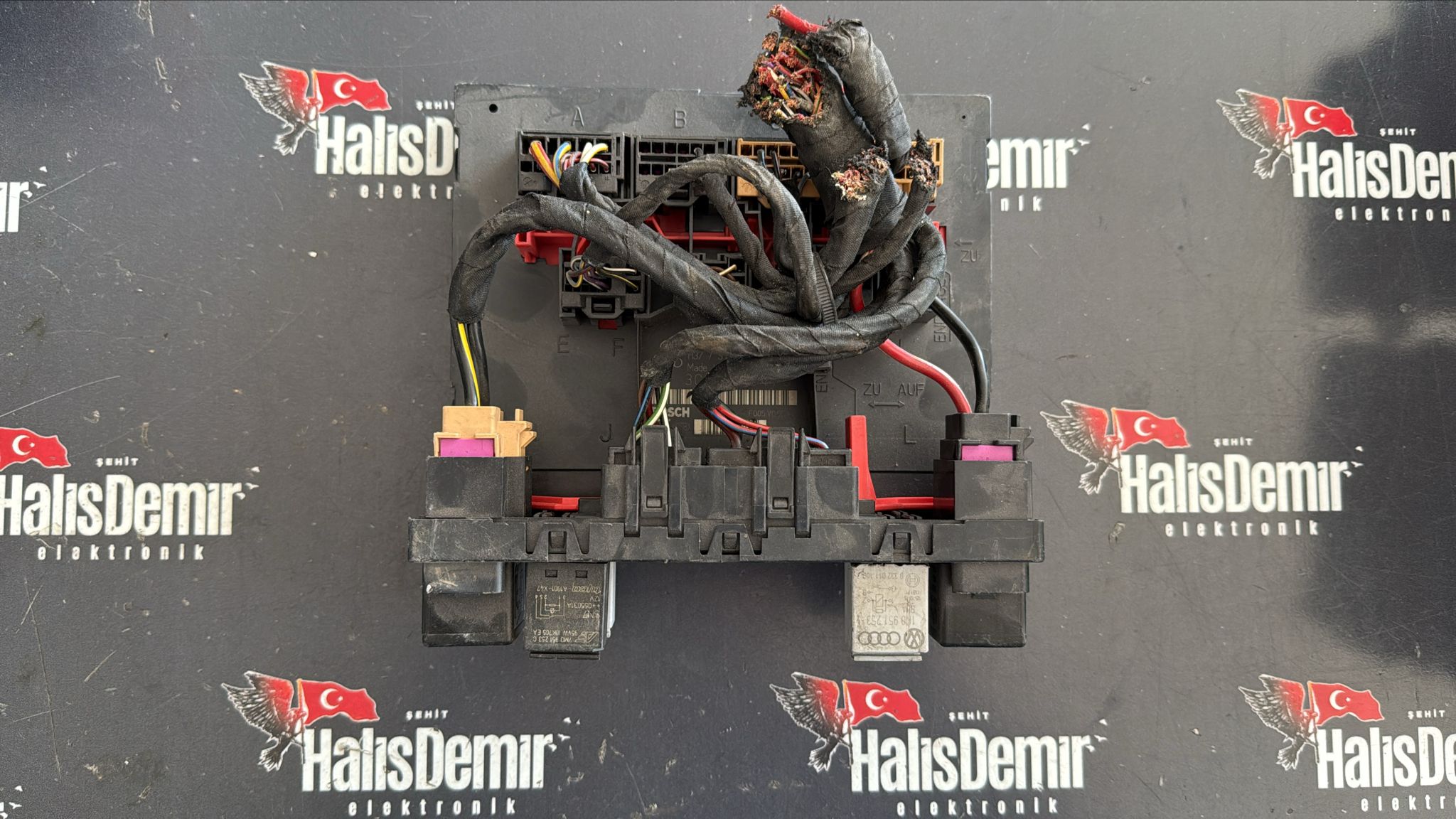 VOLKSWAGEN PASSAT B6 JETTA GOLF A3 BORDNETZ KONFOR BEYNİ 3C0937049J