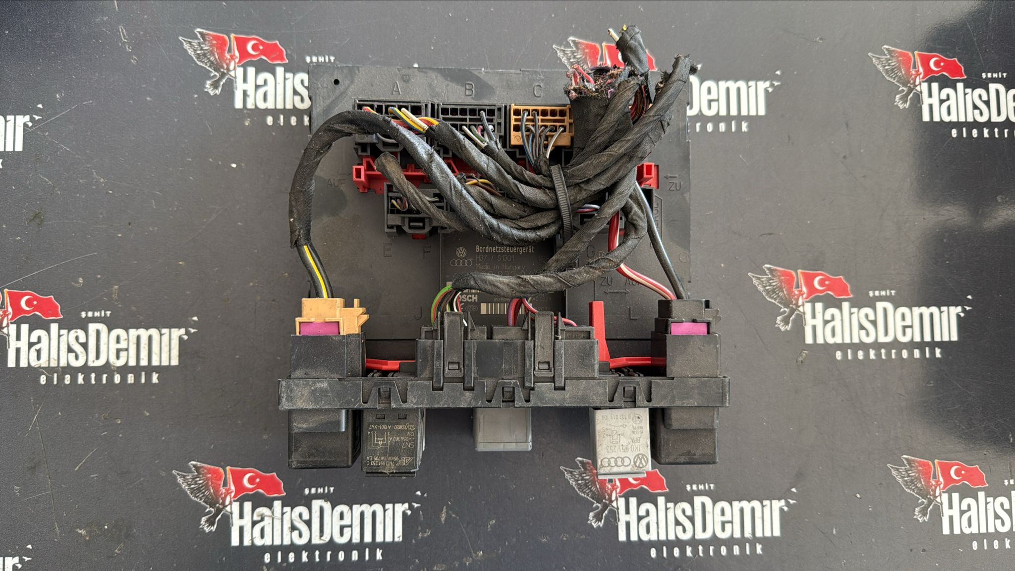 VOLKSWAGEN PASSAT GOLF JETTA BORDNETZ KONFOR BEYNİ 3C0937049H