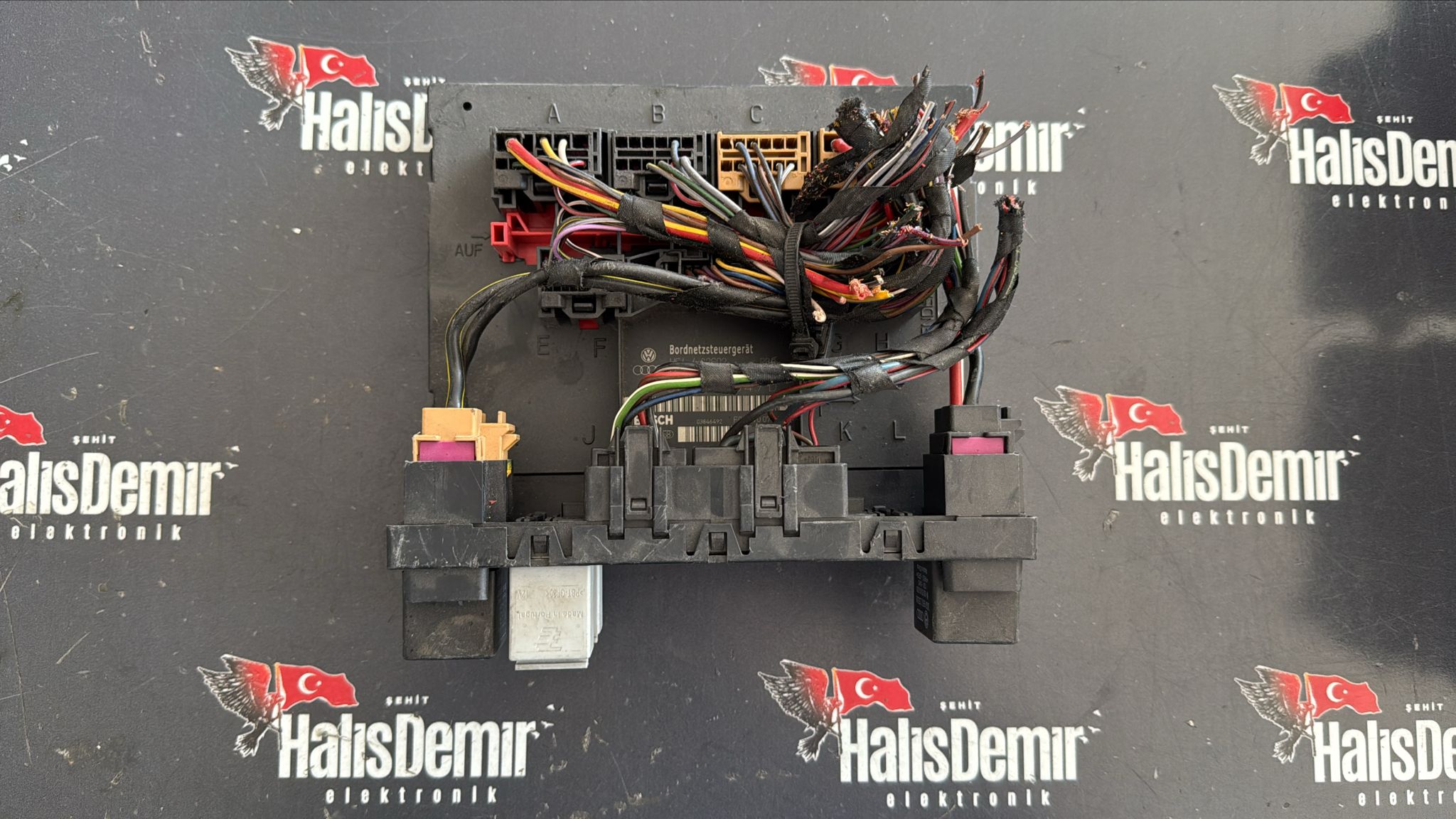 VOLKSWAGEN PASSAT SEAT SKODA BORDNETZ KONFOR BEYNİ 3C8937049D