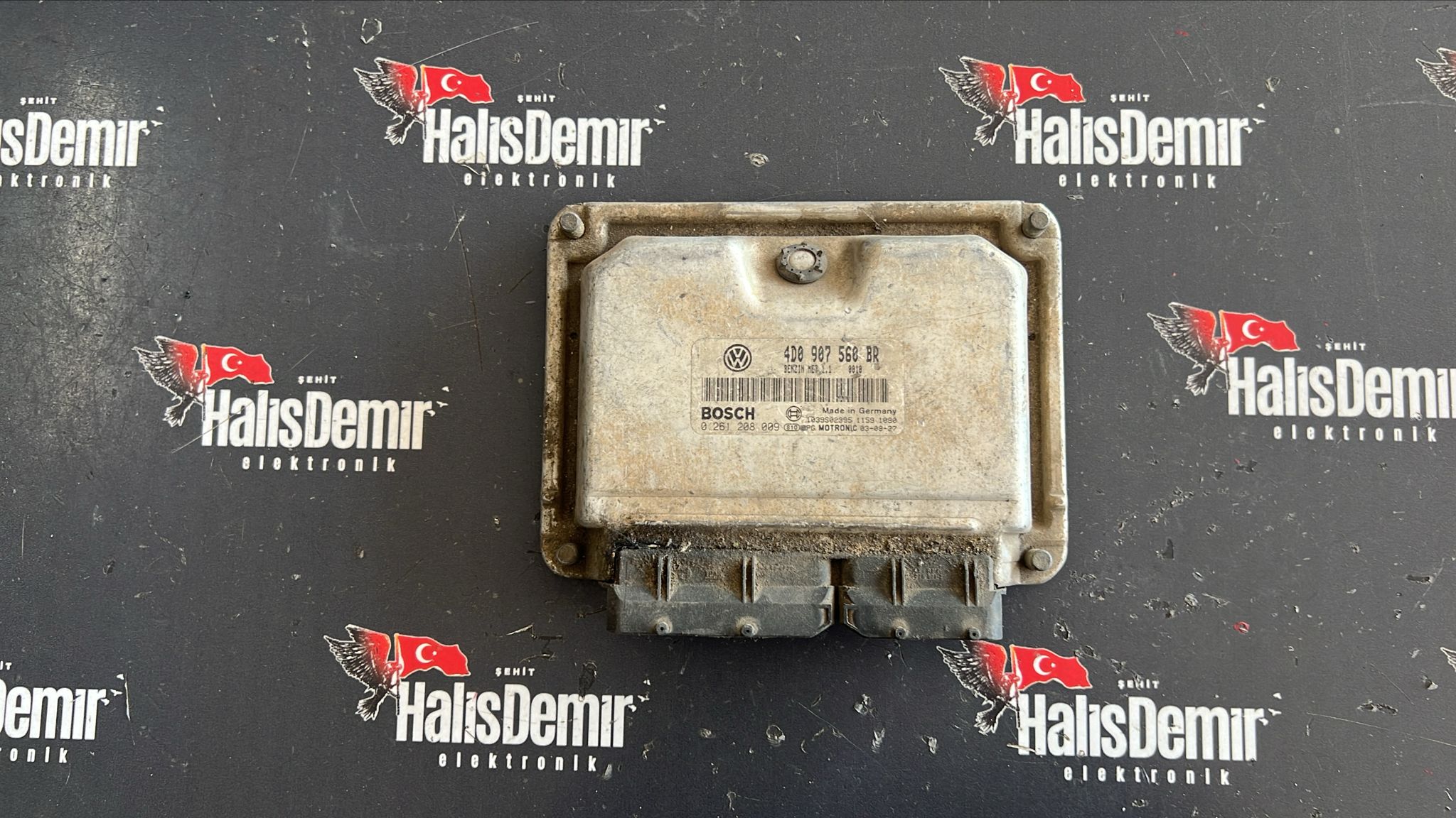 VOLKSWAGEN TOUAREG 4.2 MOTOR BEYNİ 4D0907560BR