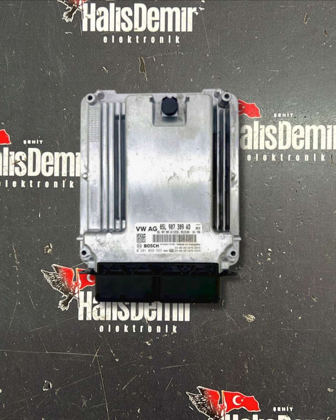 VOLKSWAGEN TRANSPORTER T6 MOTOR BEYNİ 05L907309AD